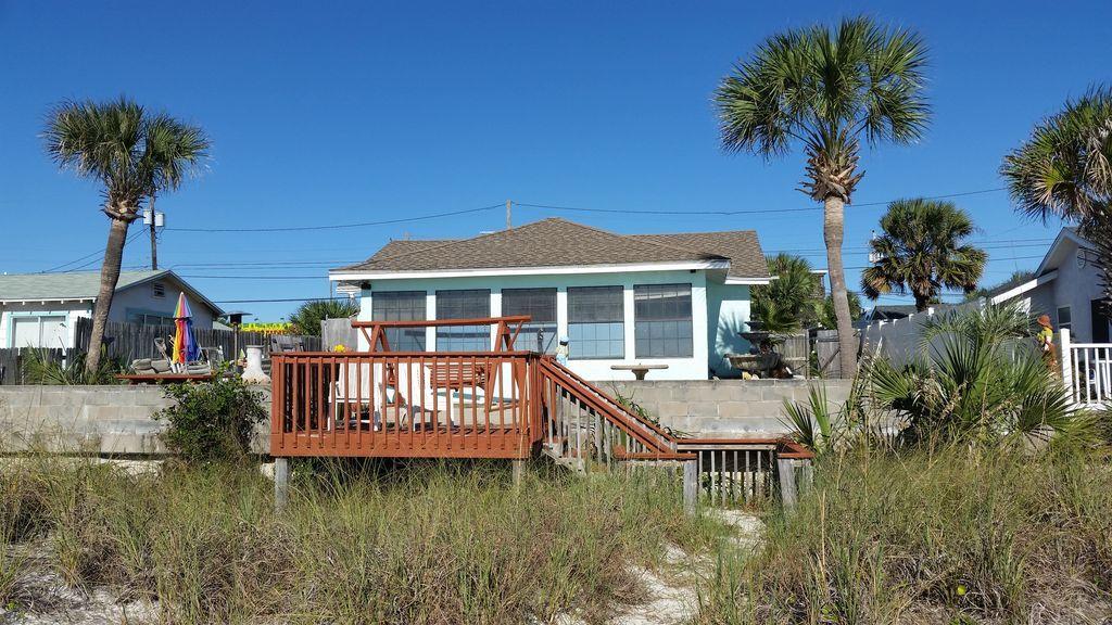 BAHAMA BEACH - Residential