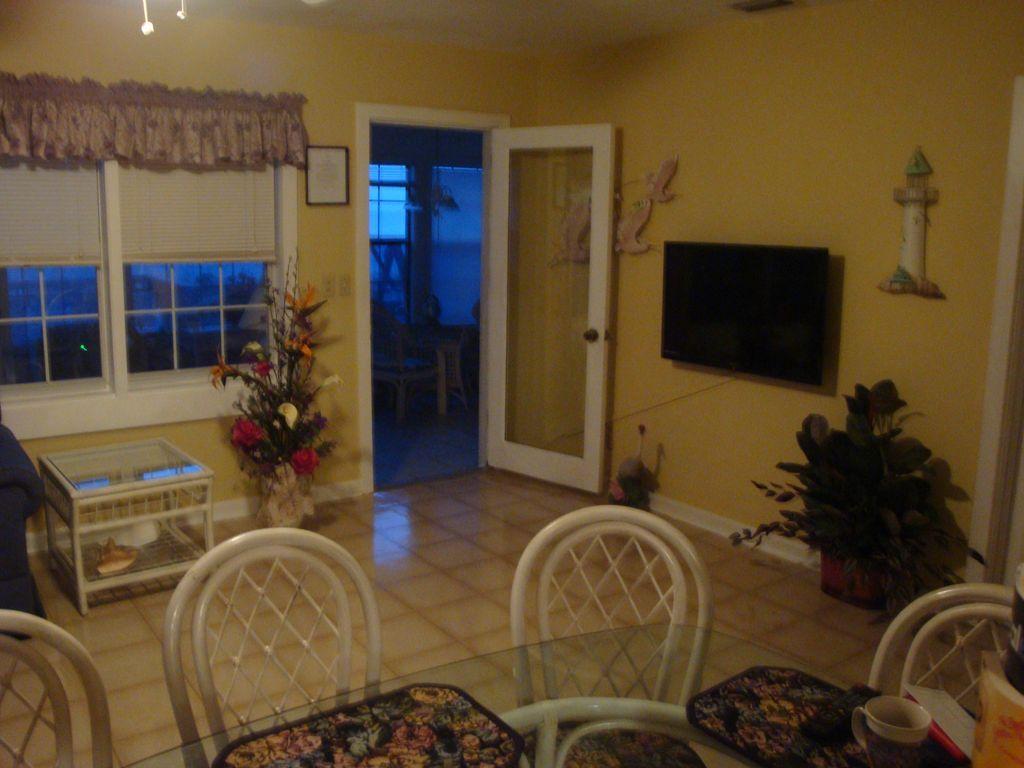 BAHAMA BEACH - Residential