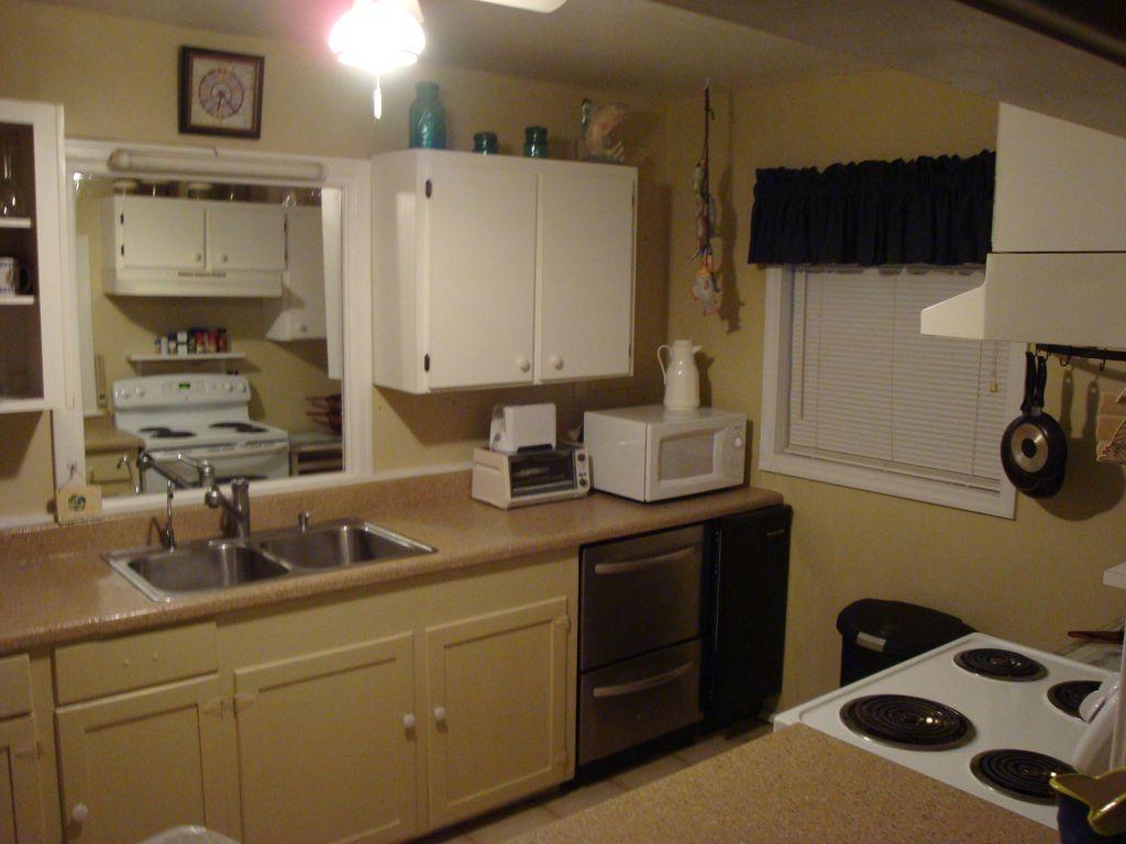 BAHAMA BEACH - Residential