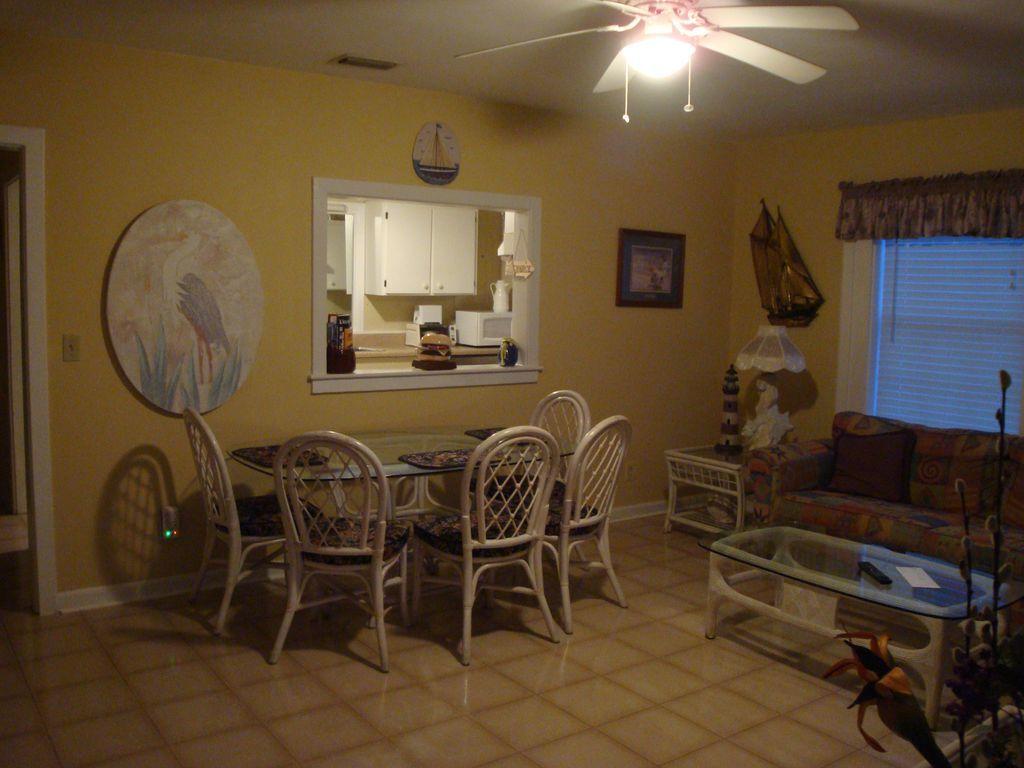 BAHAMA BEACH - Residential