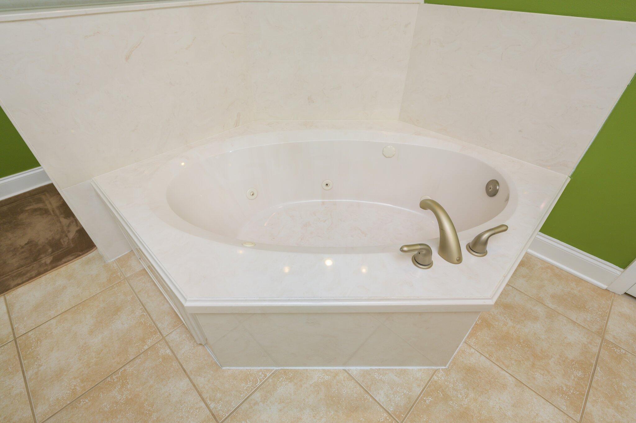 TRAILWOOD ESTATES - Residential