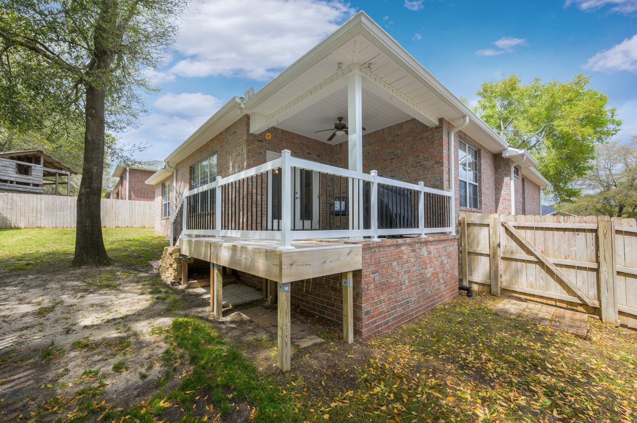 TRAILWOOD ESTATES - Residential