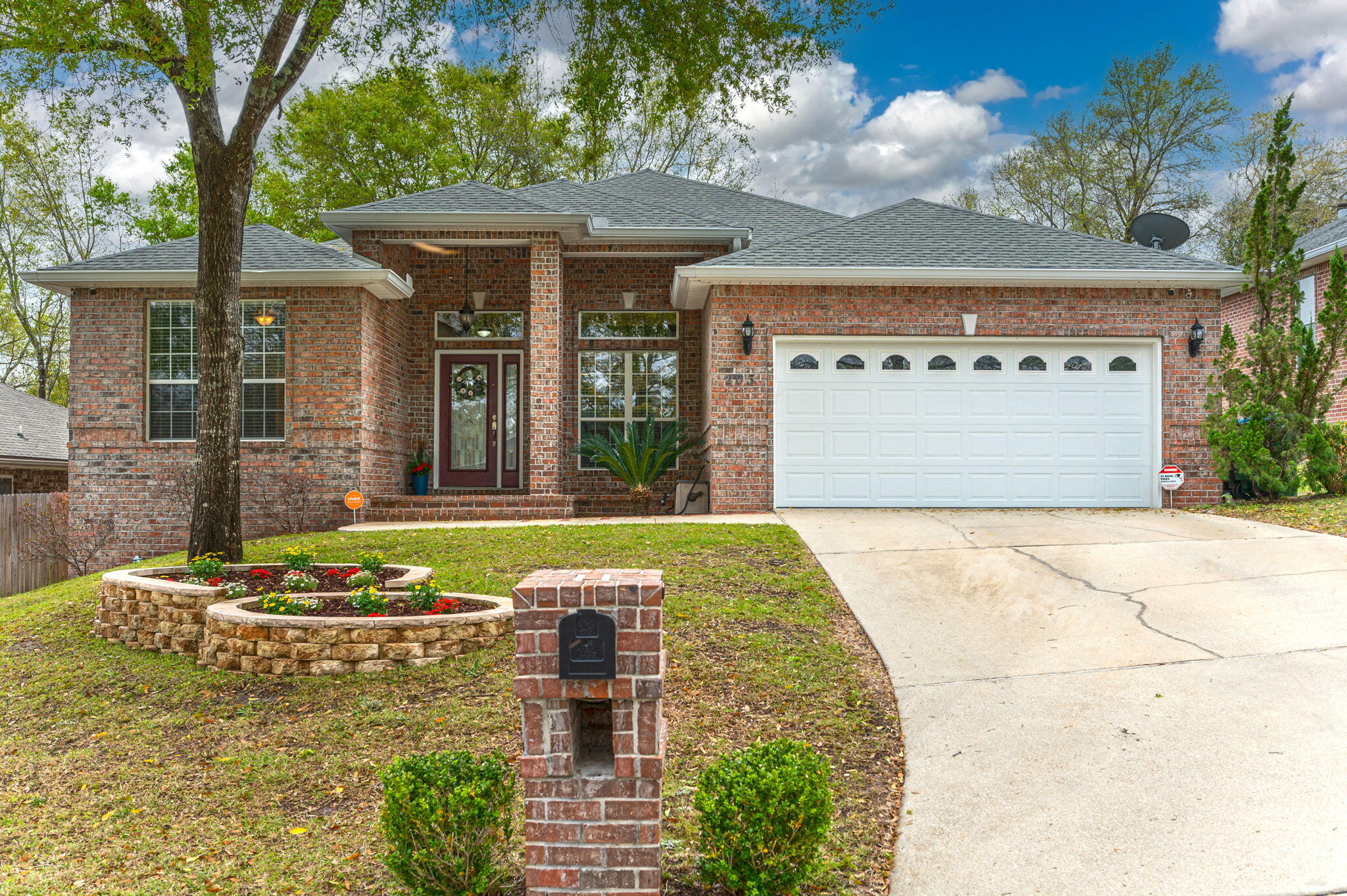 TRAILWOOD ESTATES - Residential