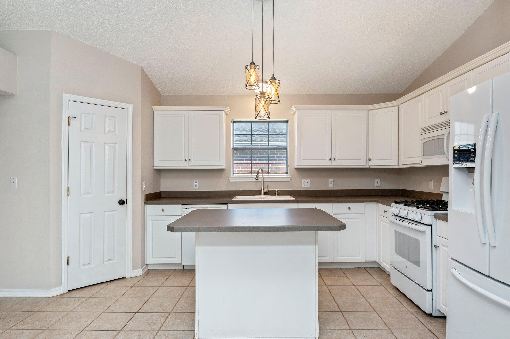 MAGNOLIA PLANTATION AT BLUEWATER BAY - Residential Lease