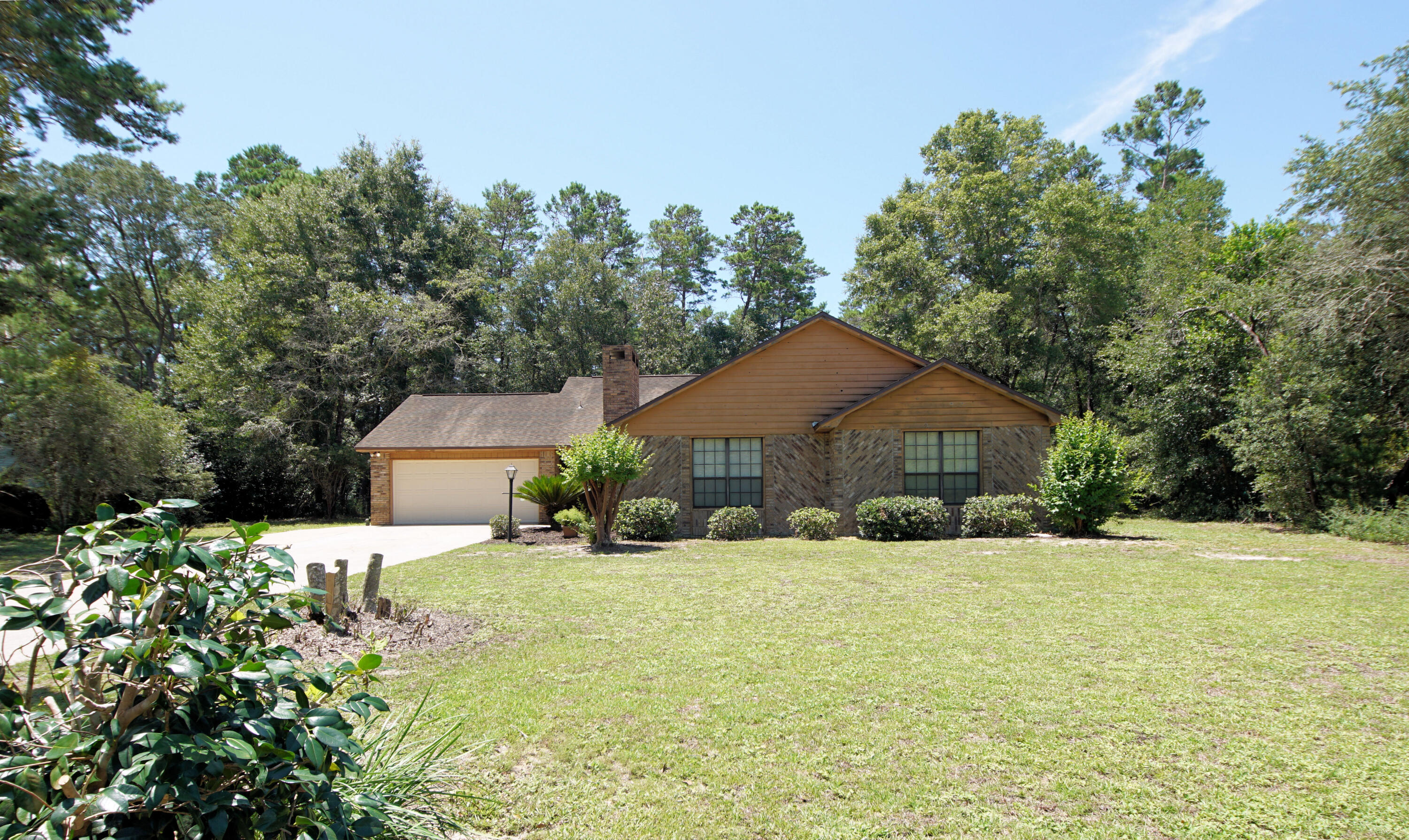 ROCKY BAYOU COUNTRY CLUB ESTATES 3 - Residential