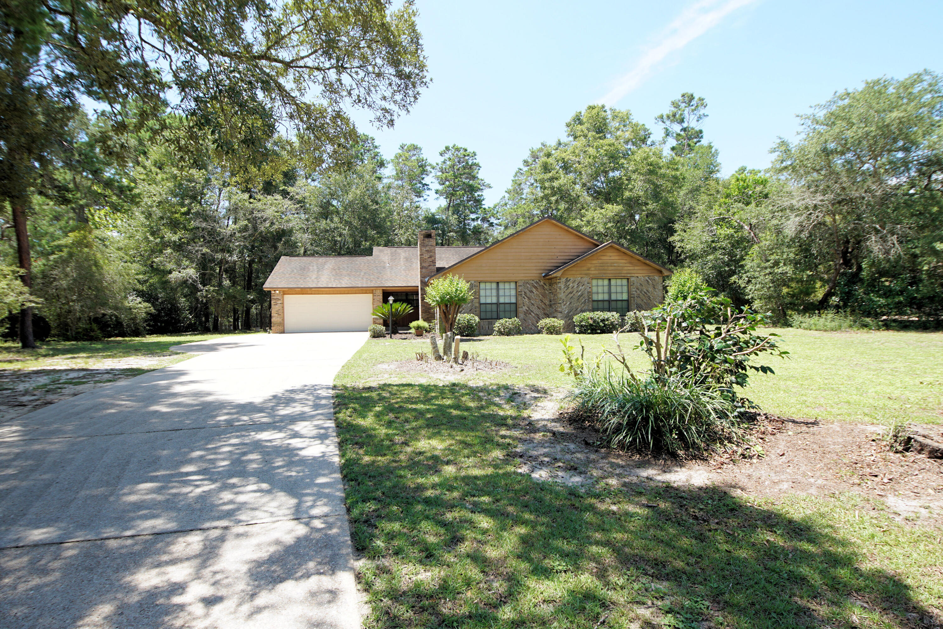 ROCKY BAYOU COUNTRY CLUB ESTATES 3 - Residential