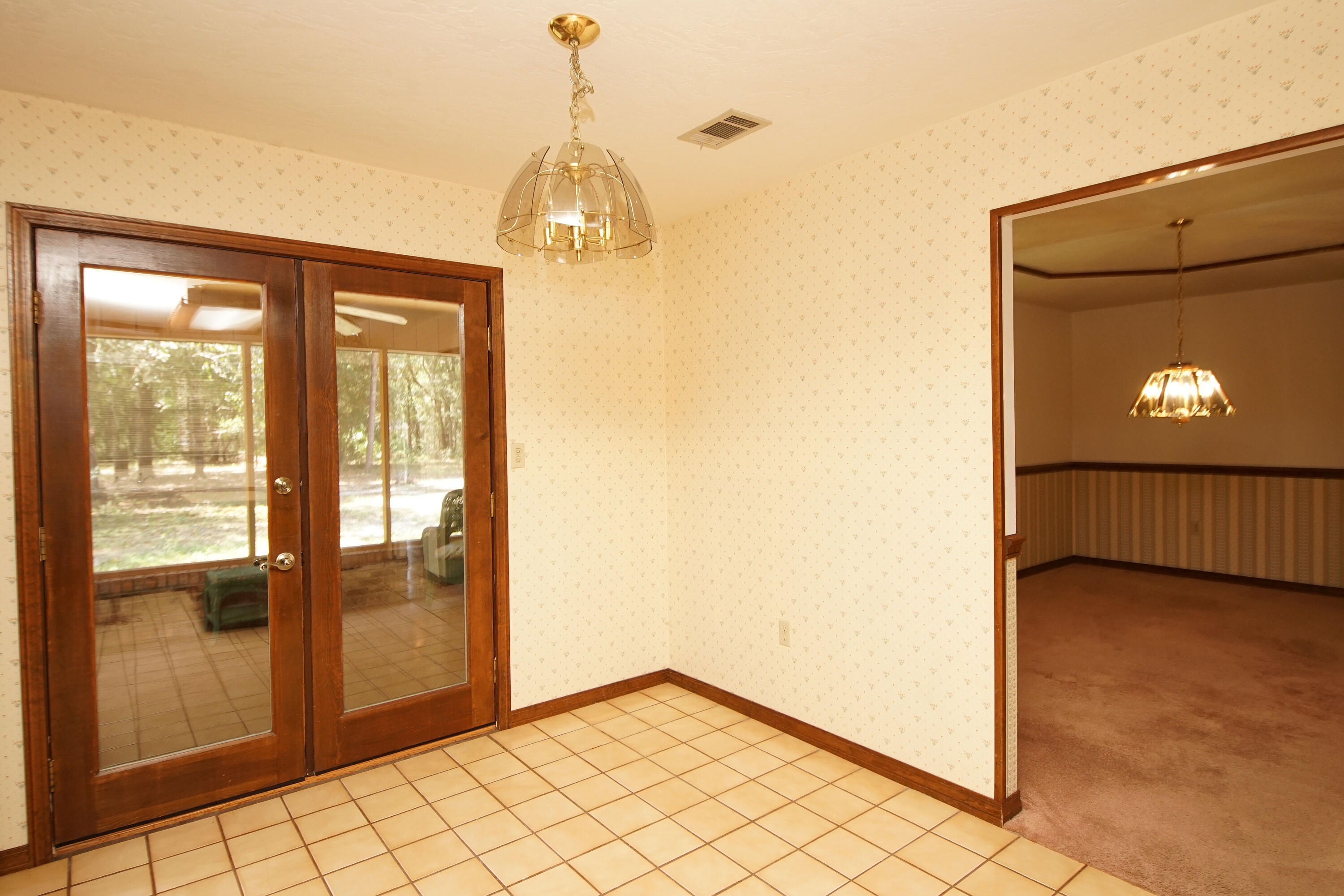 ROCKY BAYOU COUNTRY CLUB ESTATES 3 - Residential