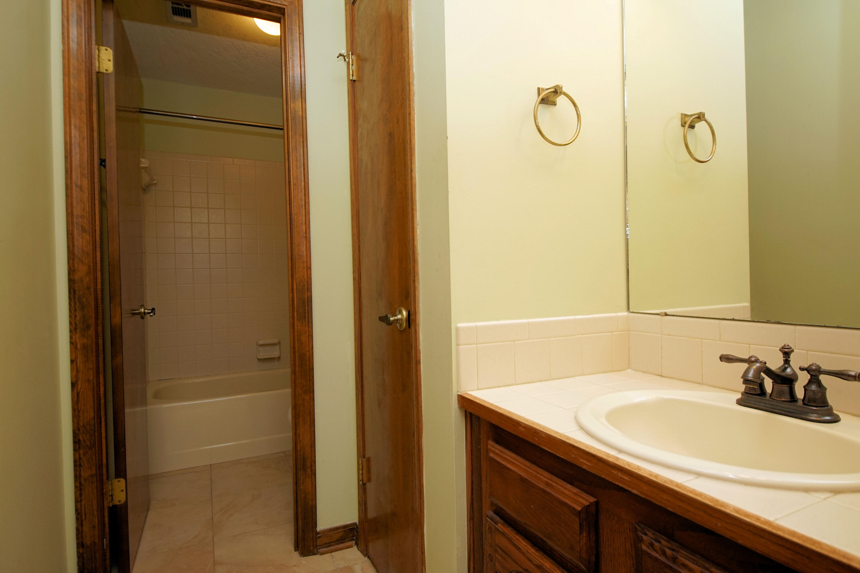 ROCKY BAYOU COUNTRY CLUB ESTATES 3 - Residential