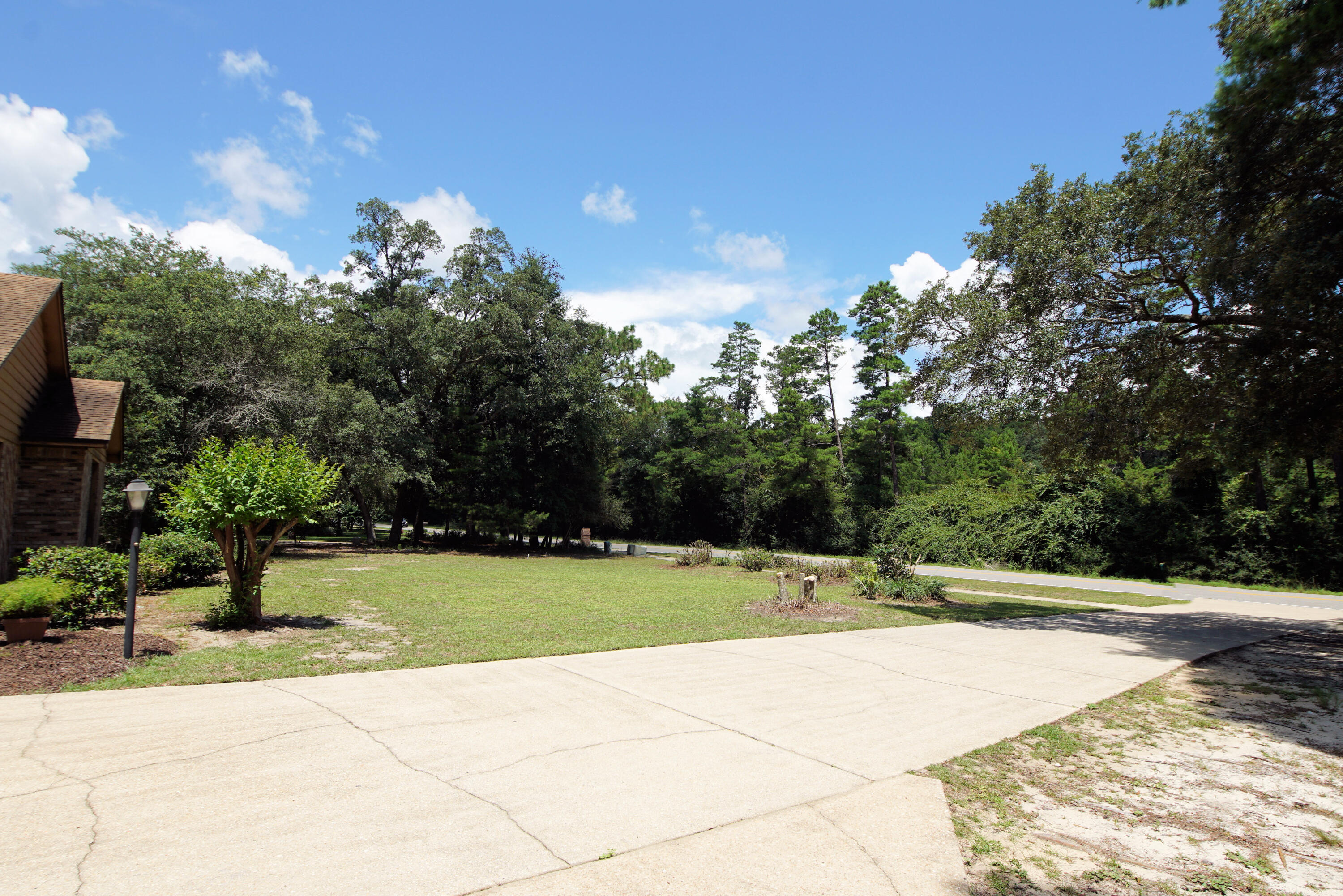 ROCKY BAYOU COUNTRY CLUB ESTATES 3 - Residential
