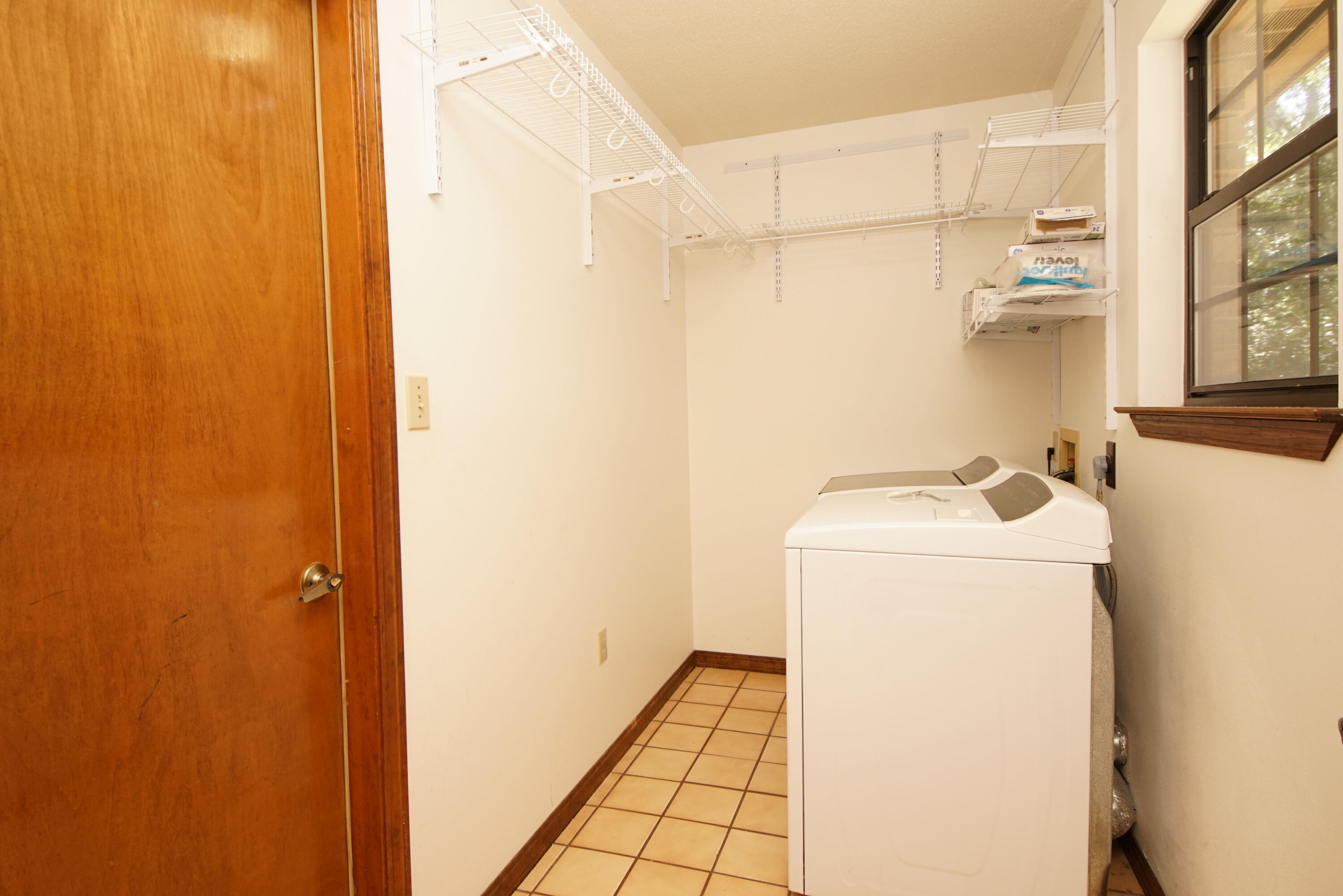 ROCKY BAYOU COUNTRY CLUB ESTATES 3 - Residential