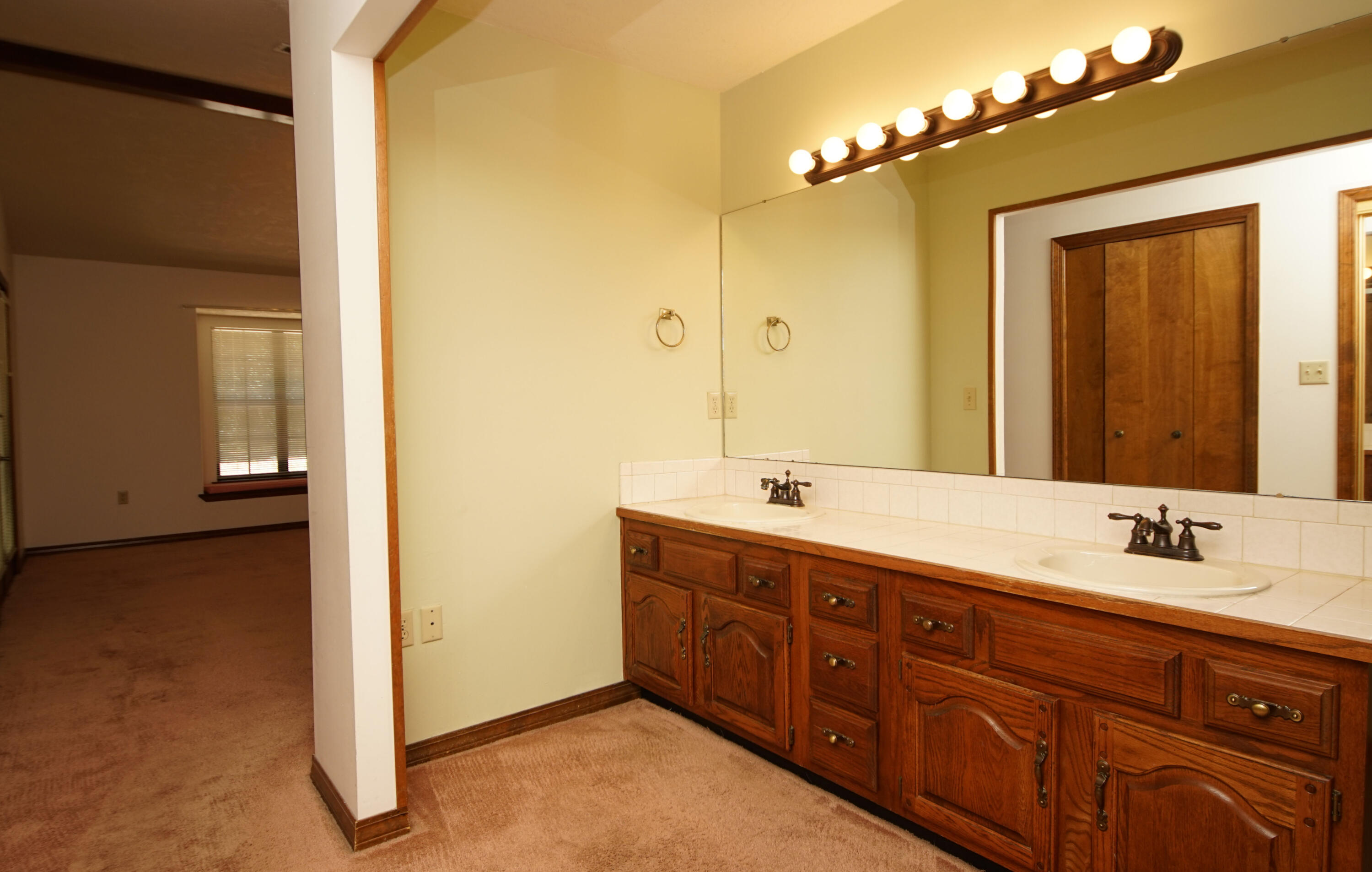 ROCKY BAYOU COUNTRY CLUB ESTATES 3 - Residential