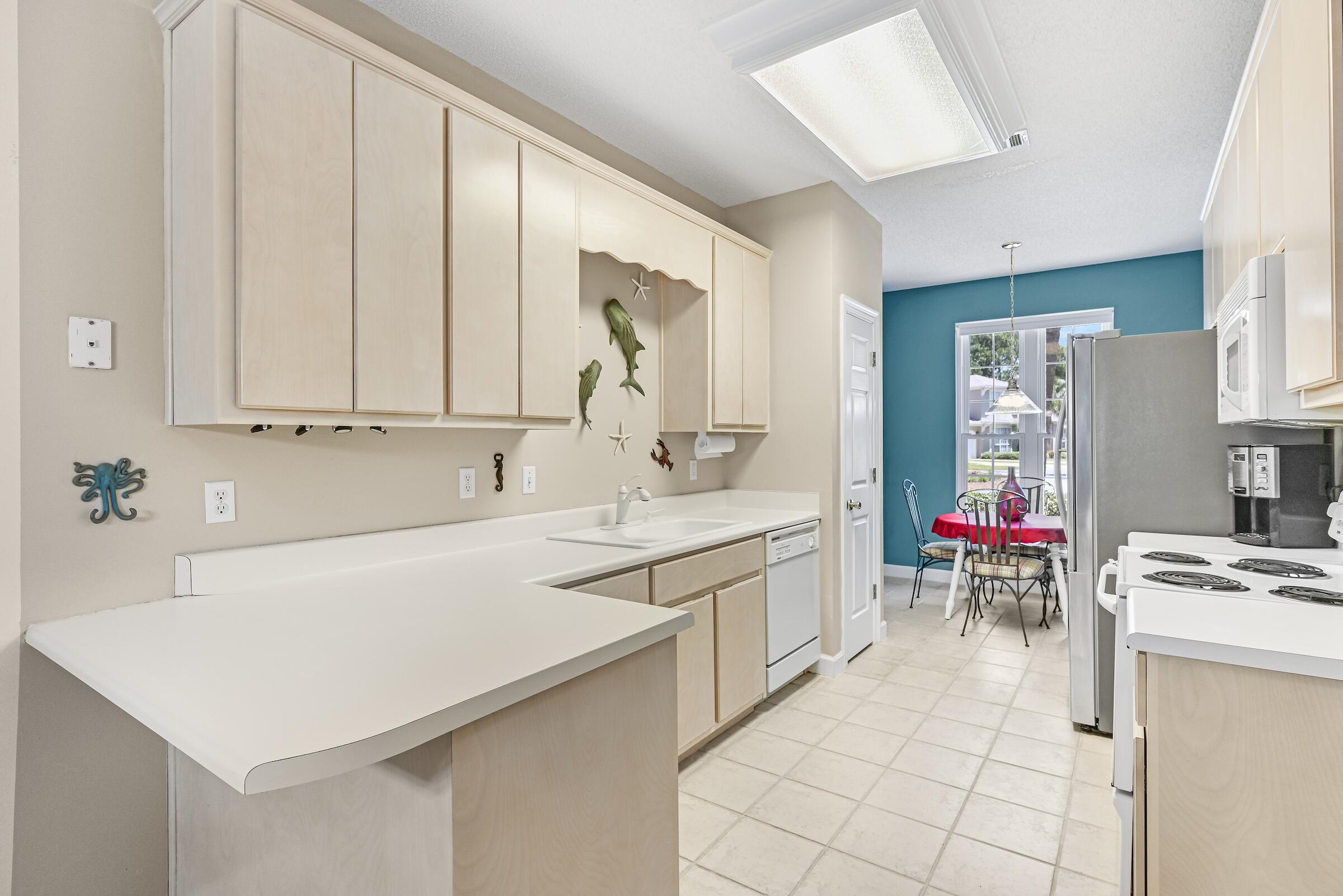 BON VILLAS TOWNHOMES - Residential