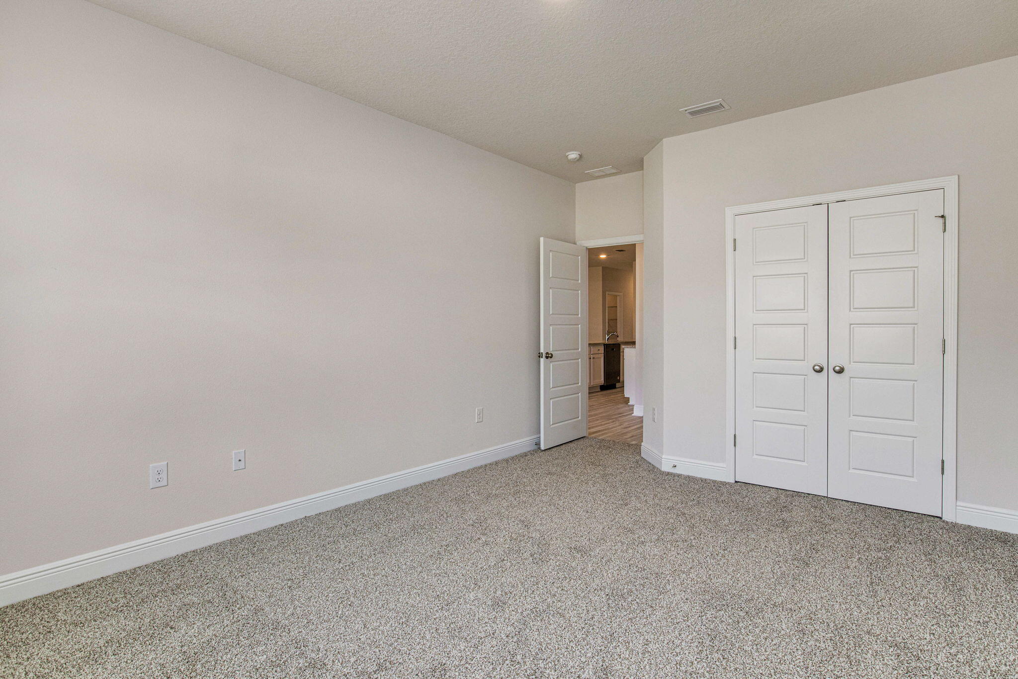 PLANTATION WOODS - Residential