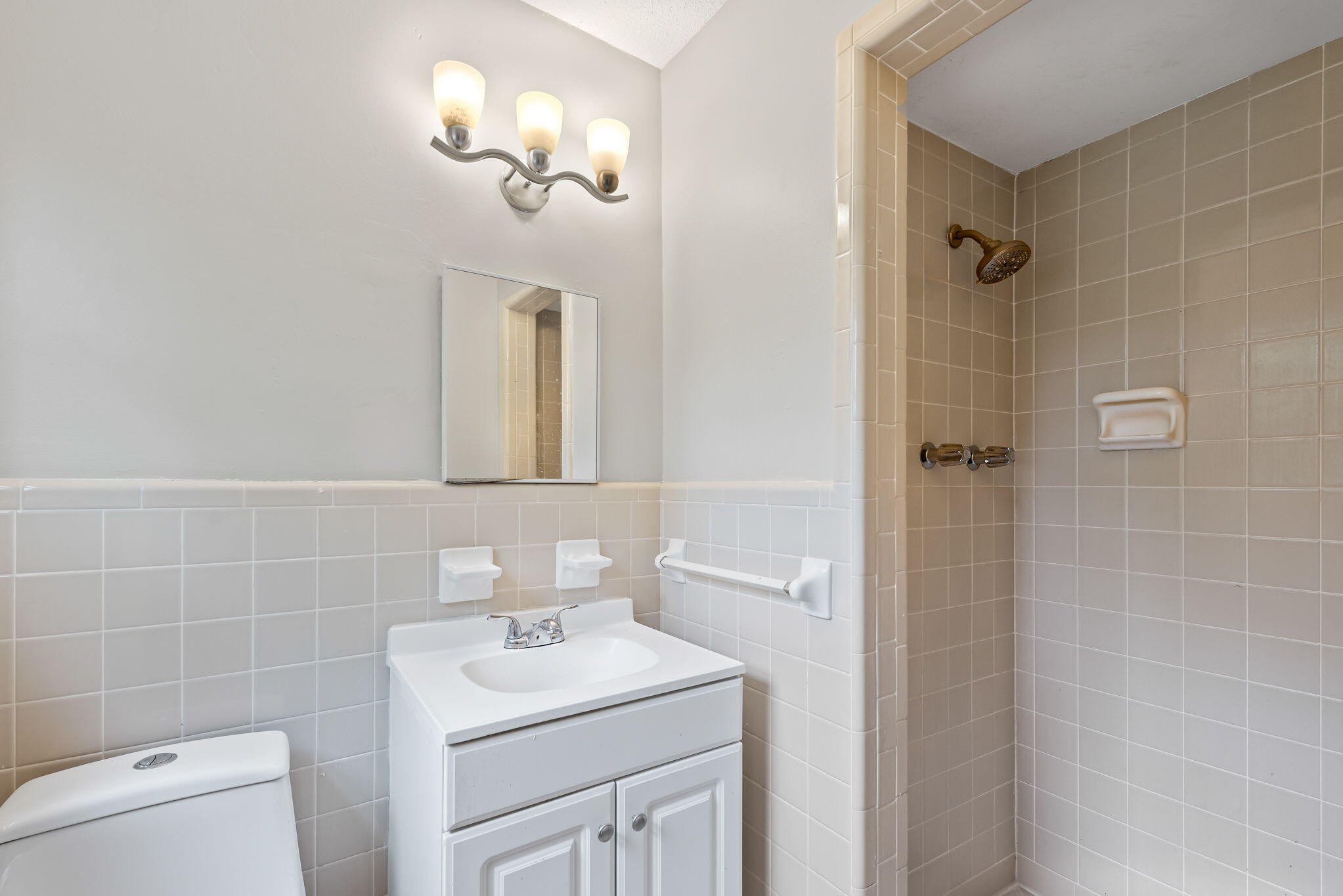 COLONY ESTATES - Residential