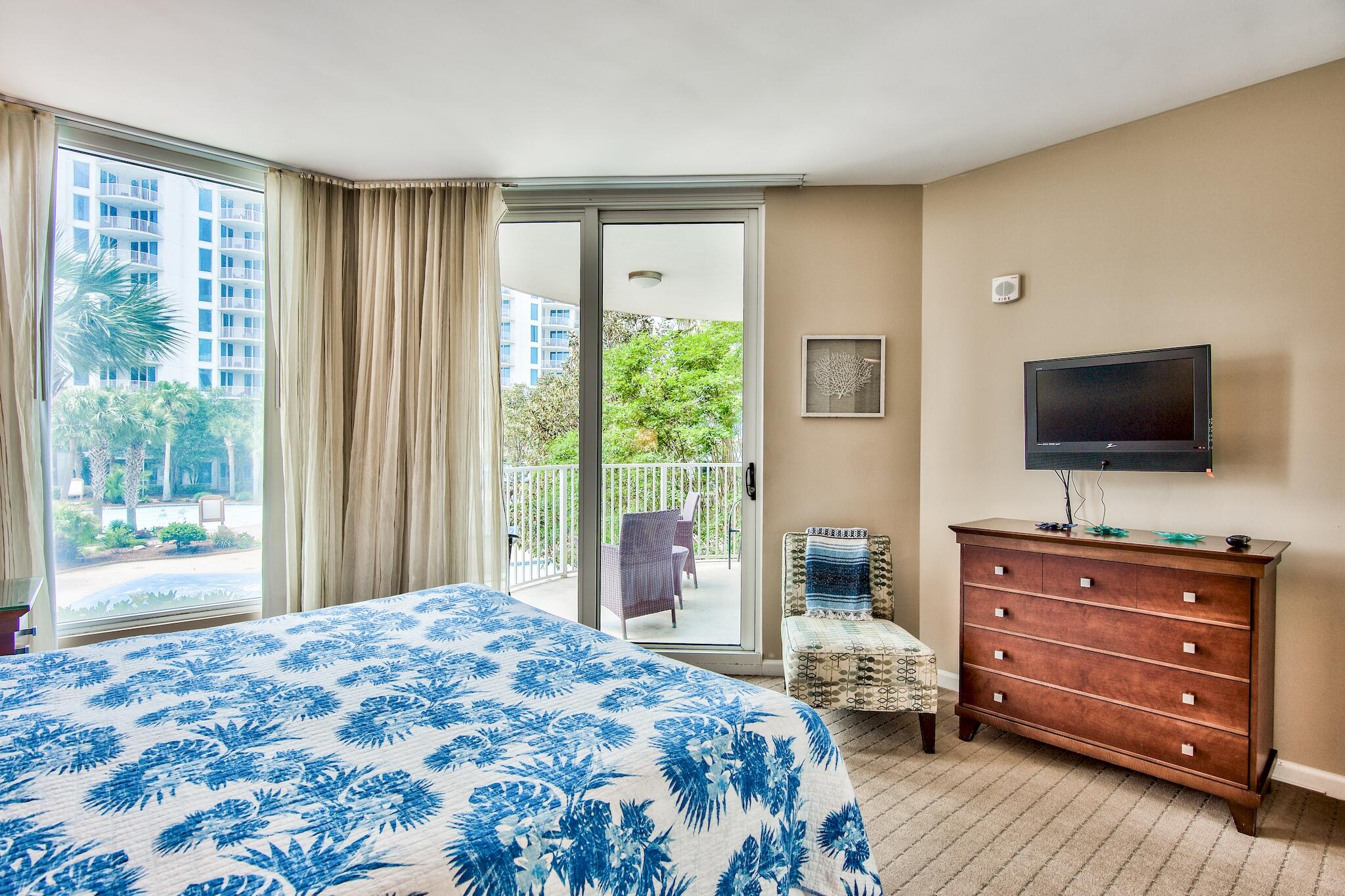 THE PALMS OF DESTIN - Residential