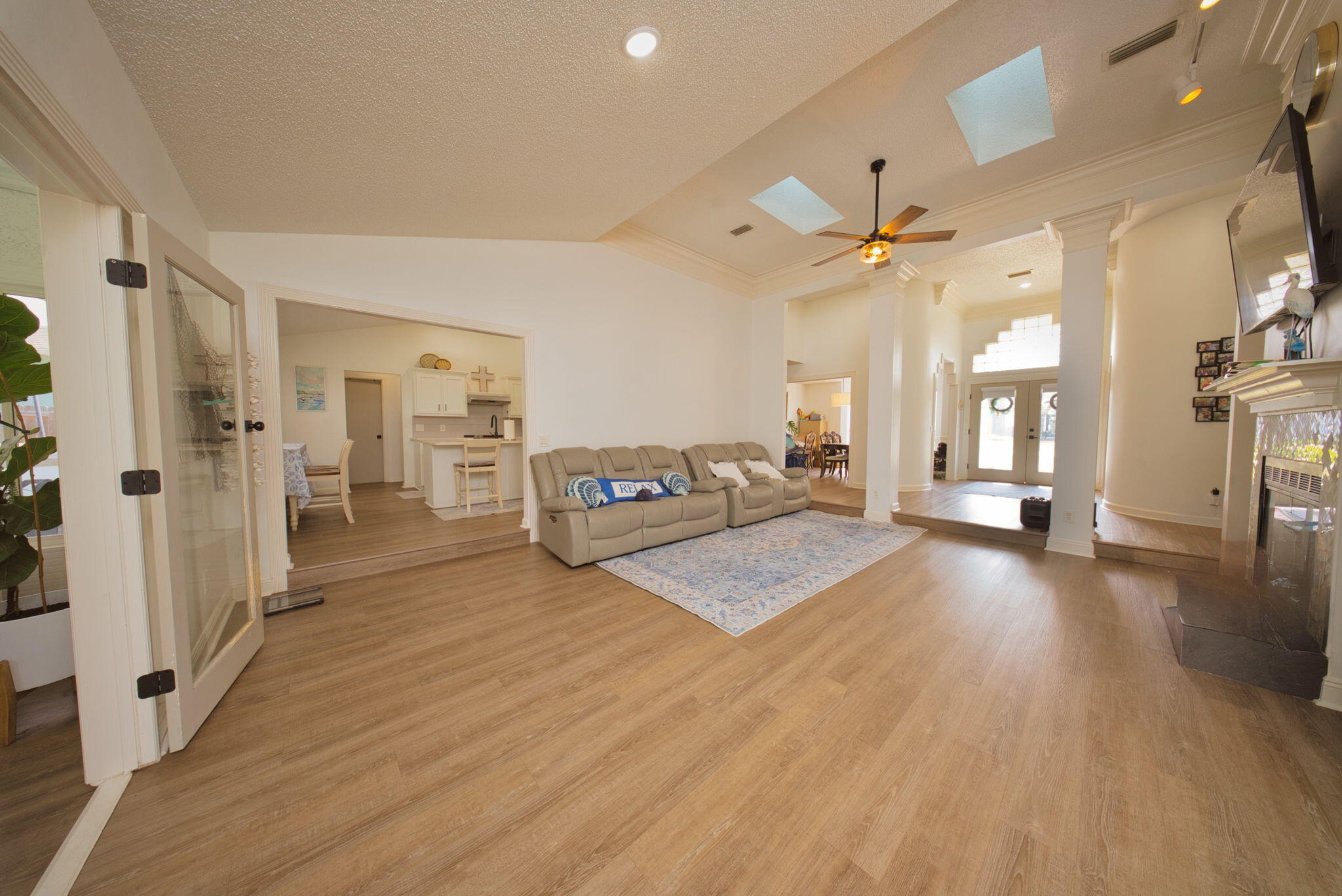 PALM BAY UNIT 1 - Residential