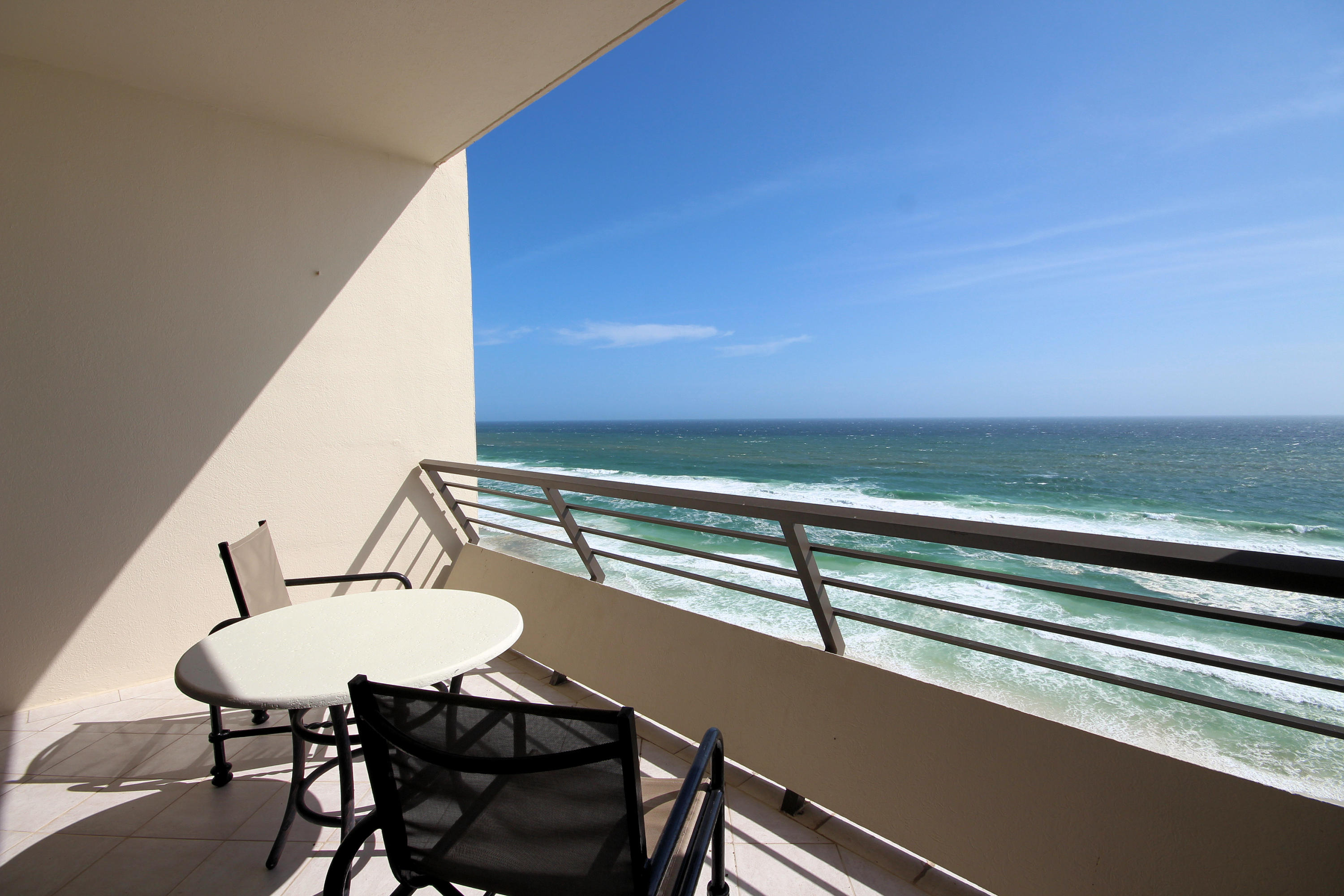 EMERALD TOWERS CONDO - Residential