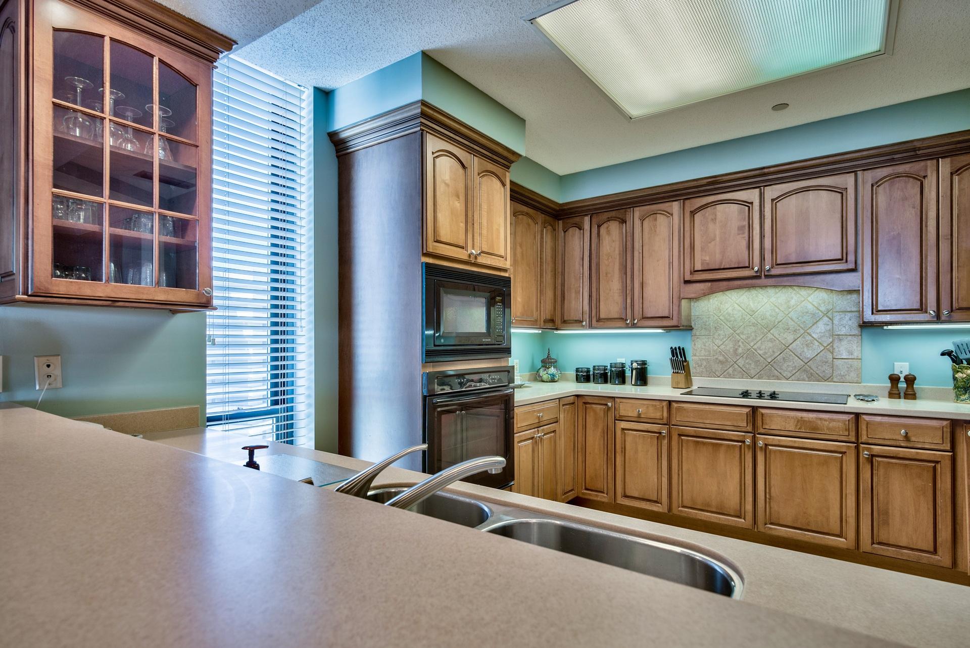 EMERALD TOWERS CONDO - Residential