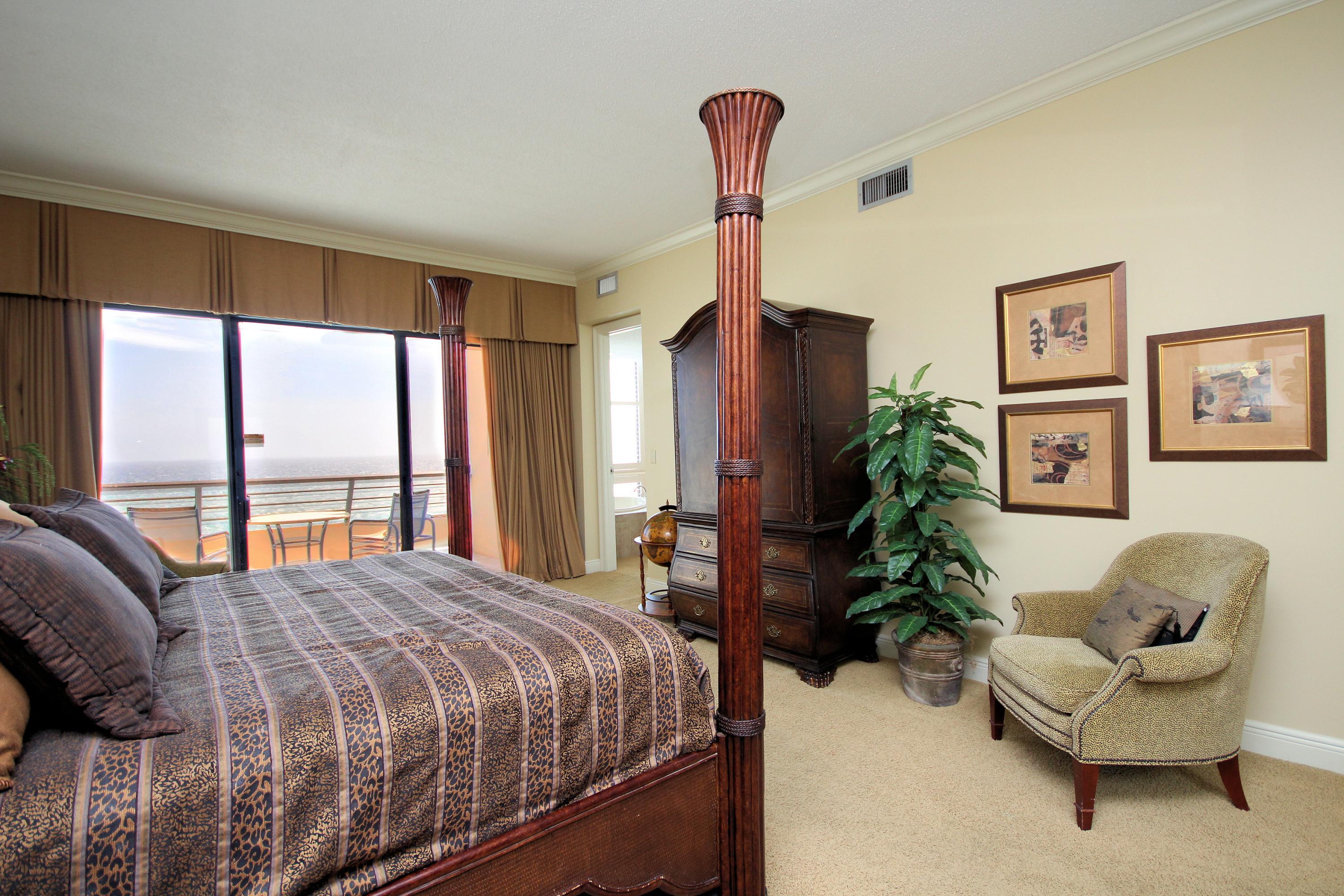 EMERALD TOWERS CONDO - Residential