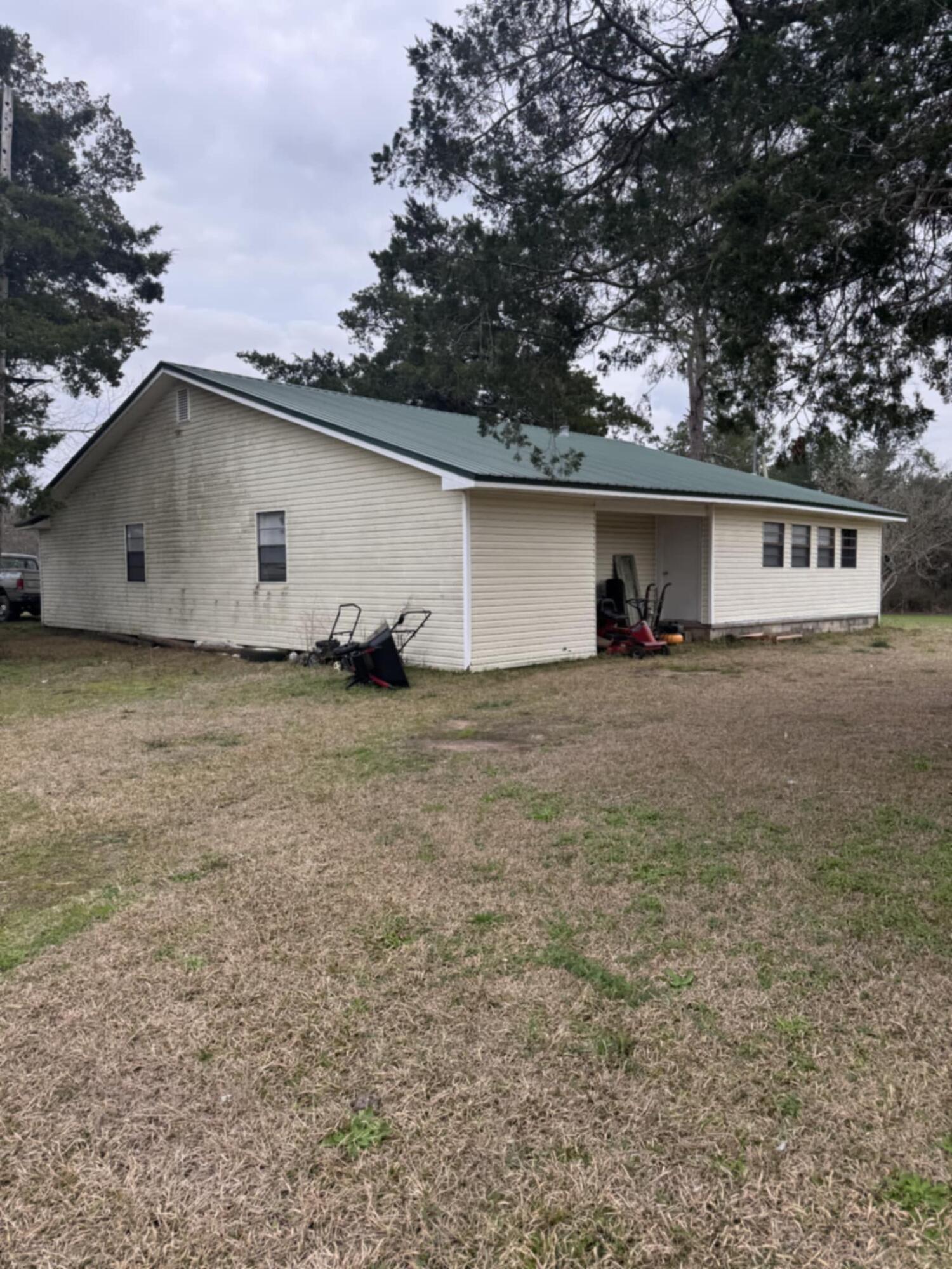Entered for Comp purposes only, 4BR 2BA farmhouse on 40 acres with a pond, woods, and pasture. Court ordered sale.