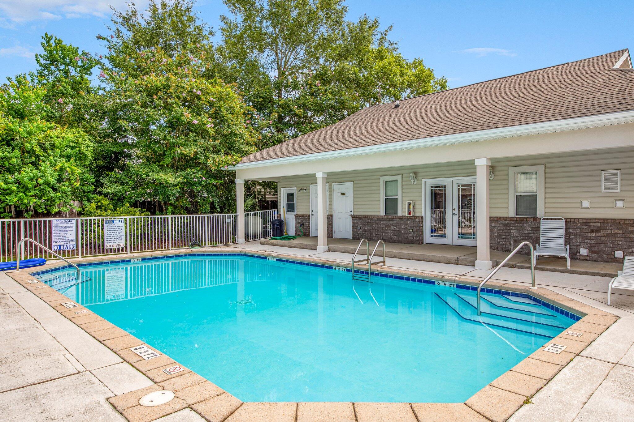 SHAY LIN T/H - Residential
