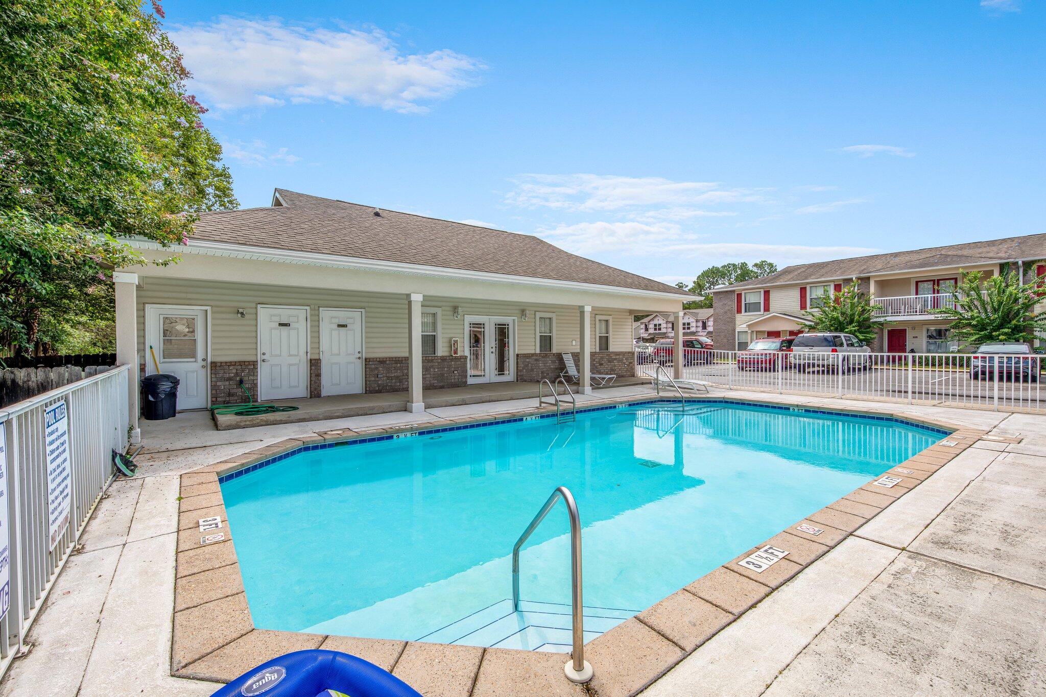 SHAY LIN T/H - Residential
