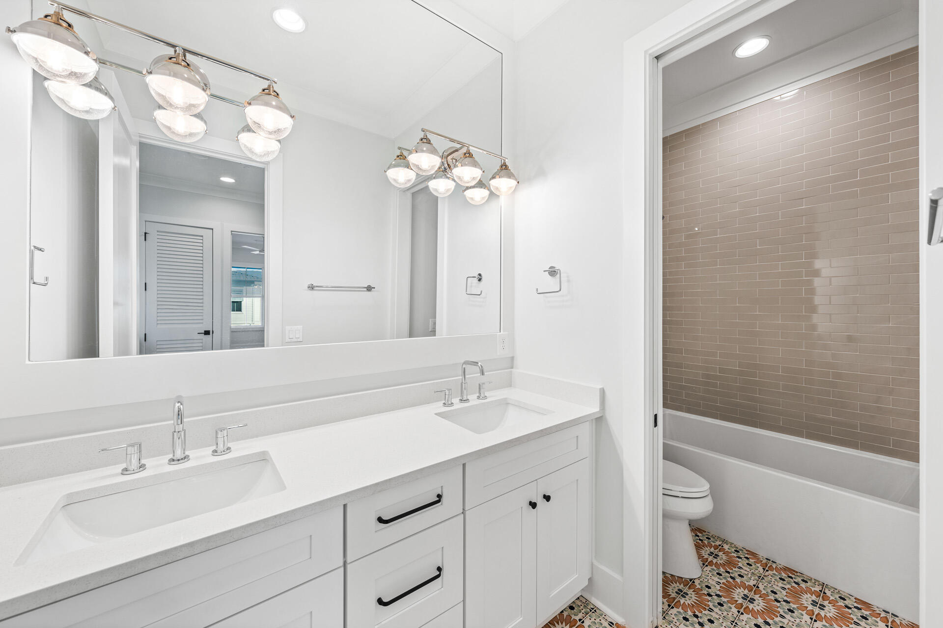 Century 393 - Residential