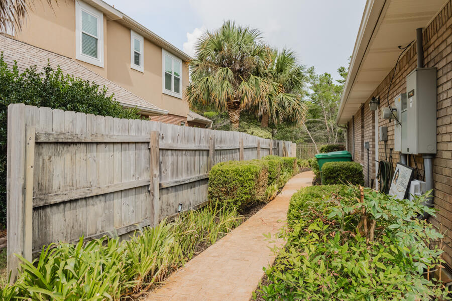 FALLIN WATERS - Residential