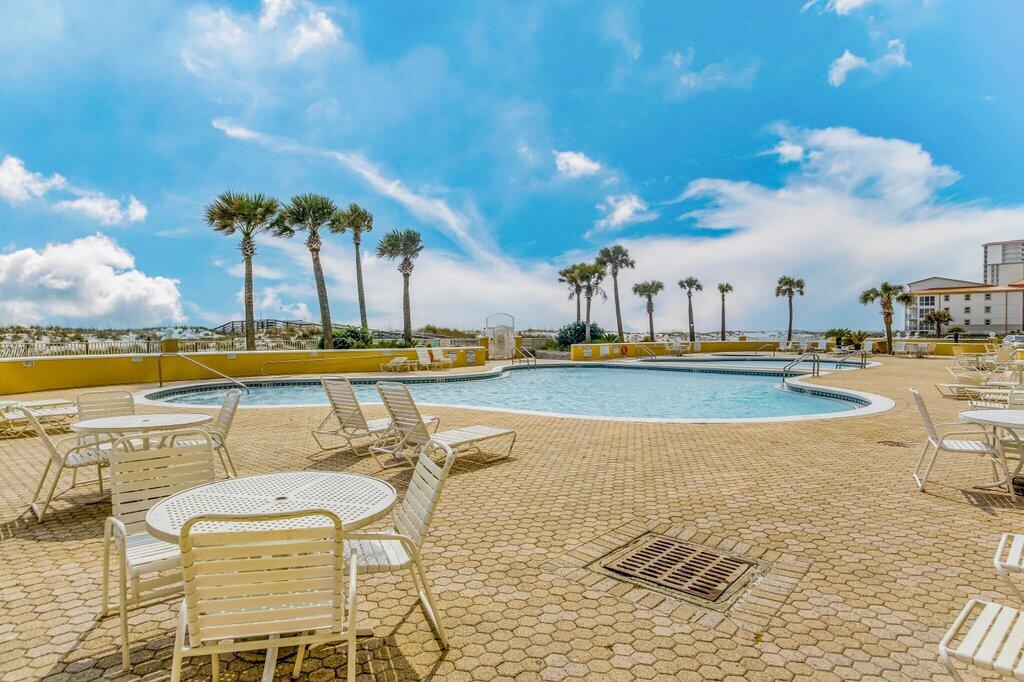 Emerald Isle Resort - Residential