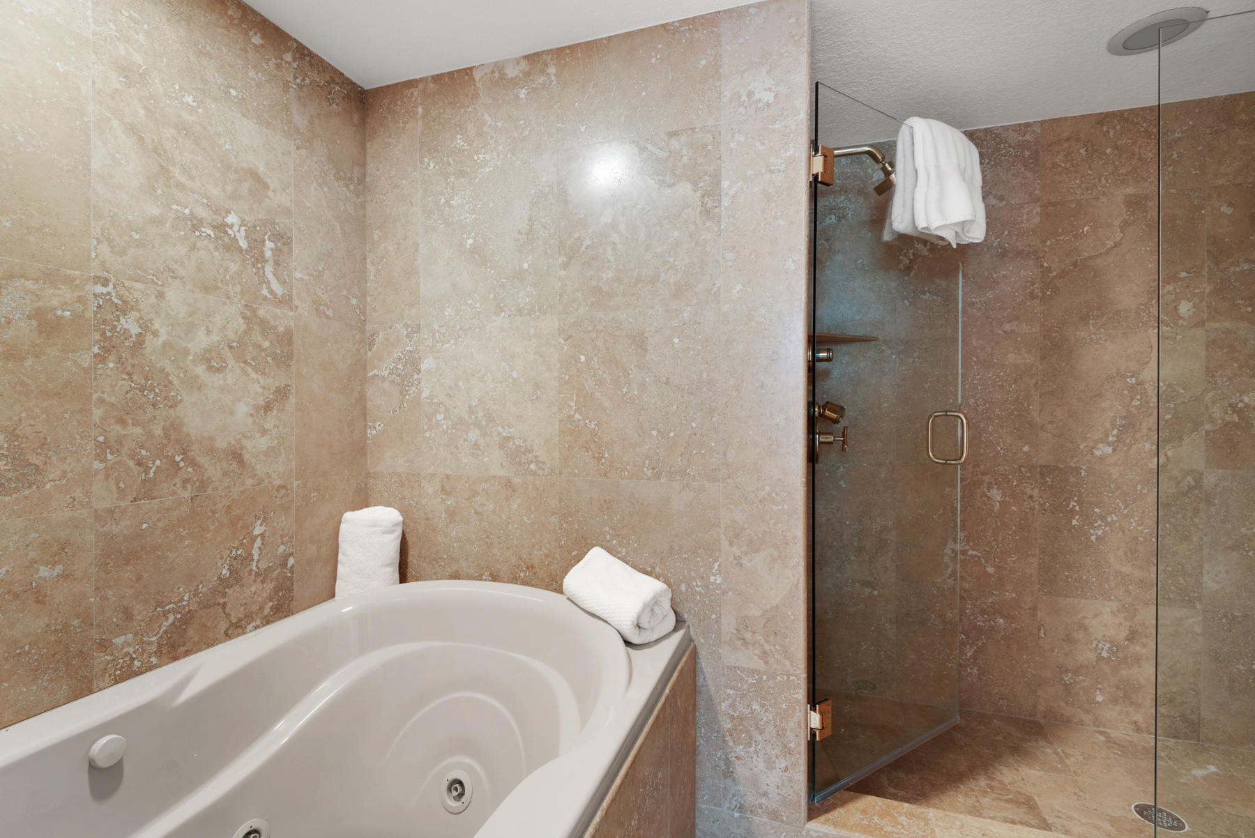 EAST PASS TOWERS CONDO PH 1 - Residential