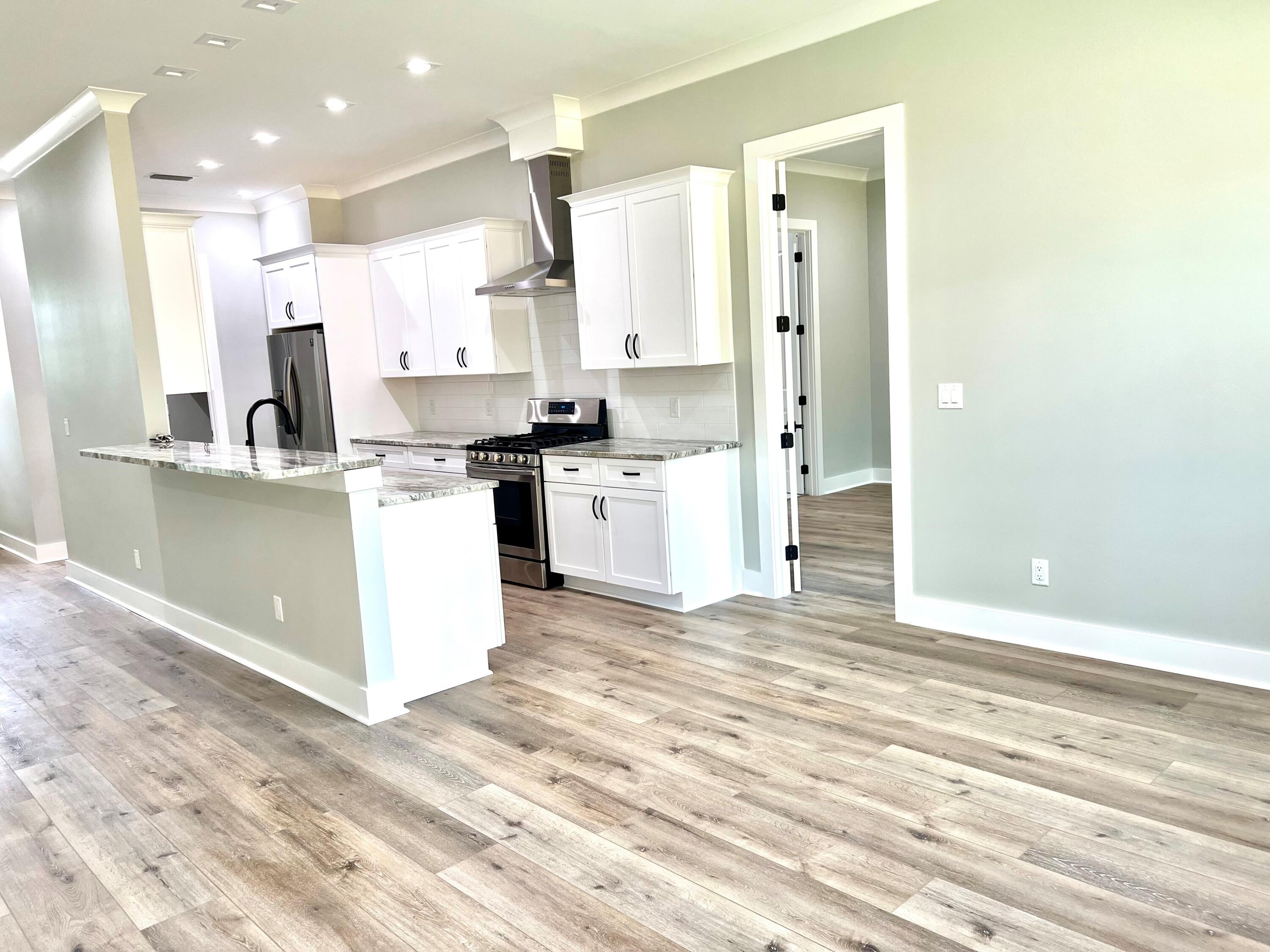 DEER MOSS CREEK - Residential