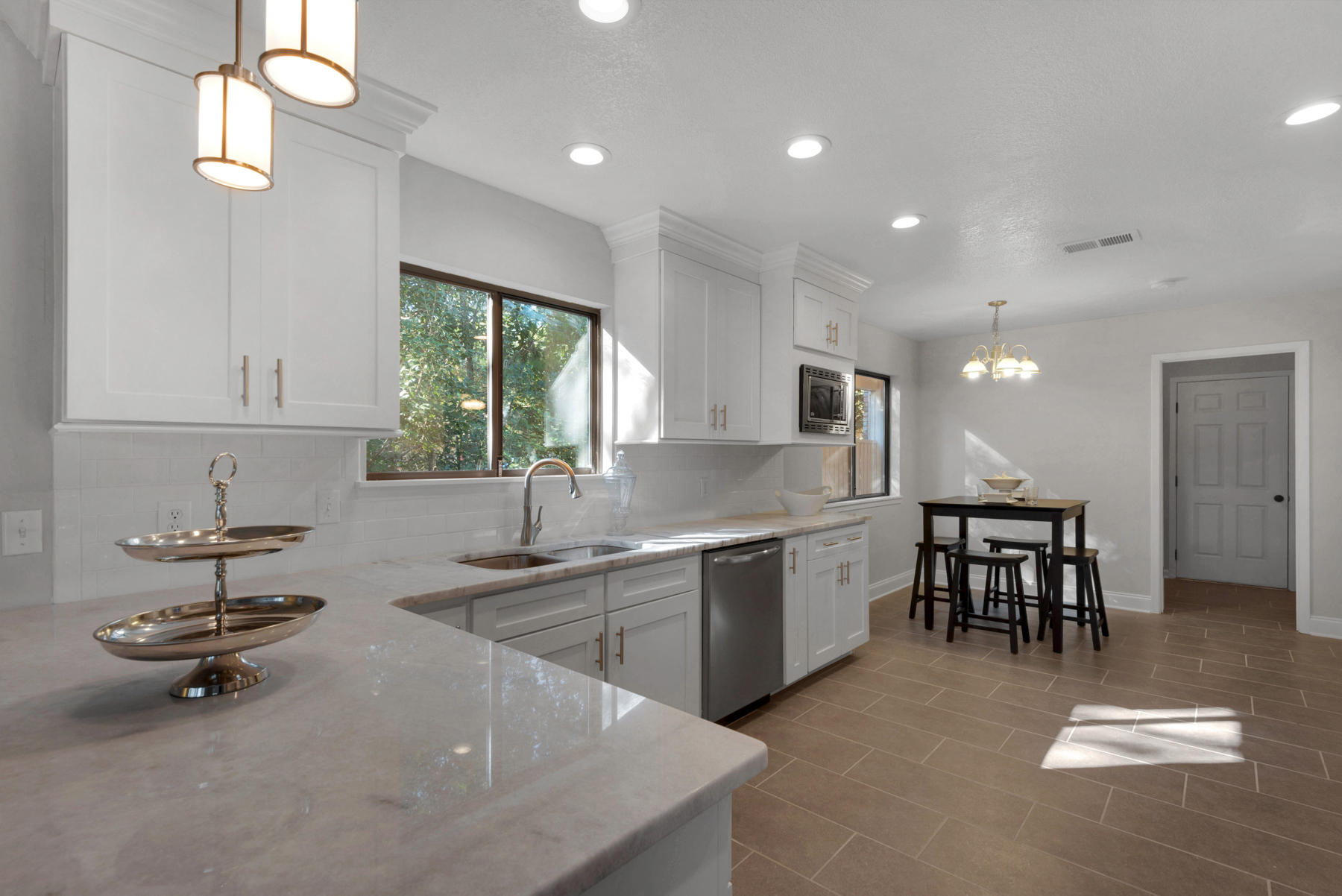 LIDO VILLAGE - Residential