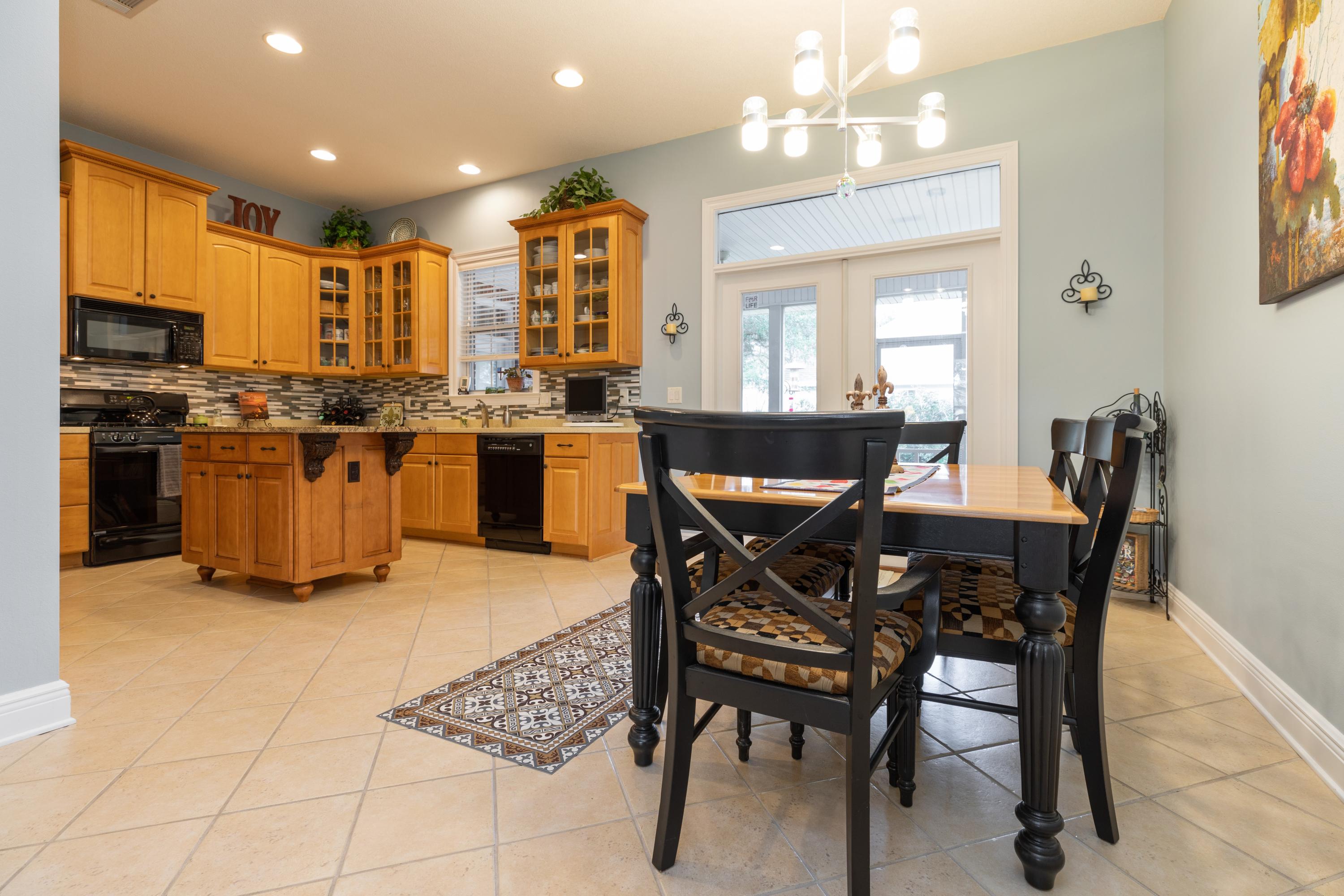 FAIRWAY OAKS AT MAGNOLIA - Residential