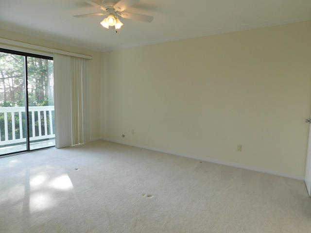 EDGEWATER VILLAGE - Residential