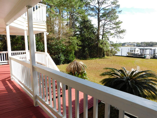 EDGEWATER VILLAGE - Residential