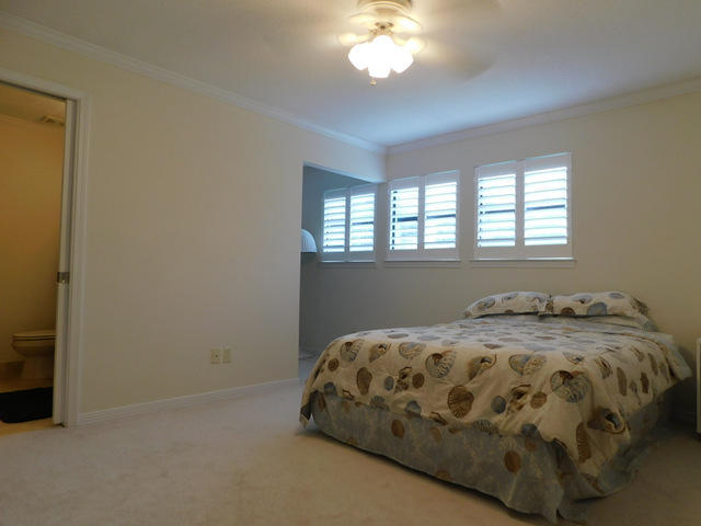 EDGEWATER VILLAGE - Residential