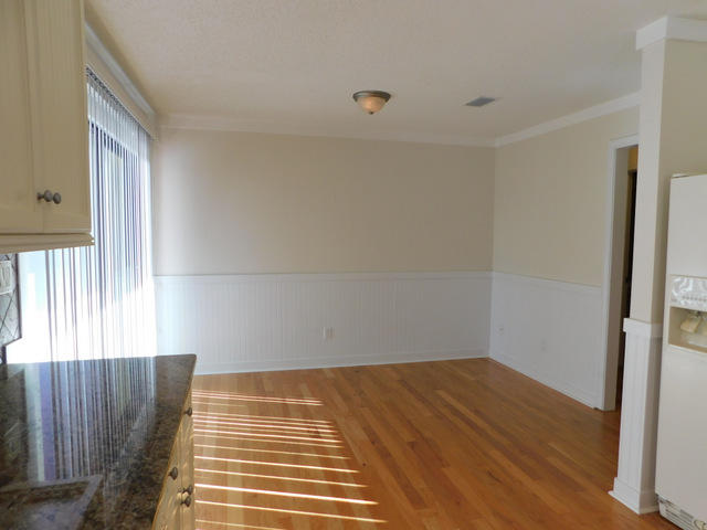 EDGEWATER VILLAGE - Residential