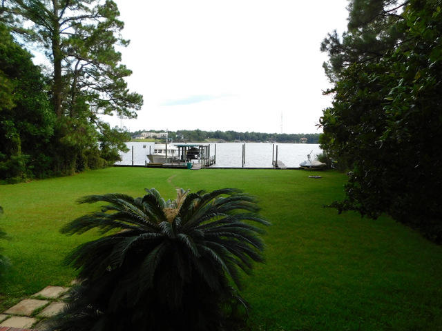 EDGEWATER VILLAGE - Residential