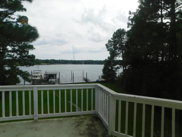 EDGEWATER VILLAGE - Residential