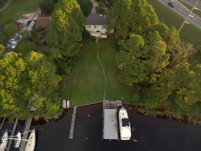 EDGEWATER VILLAGE - Residential