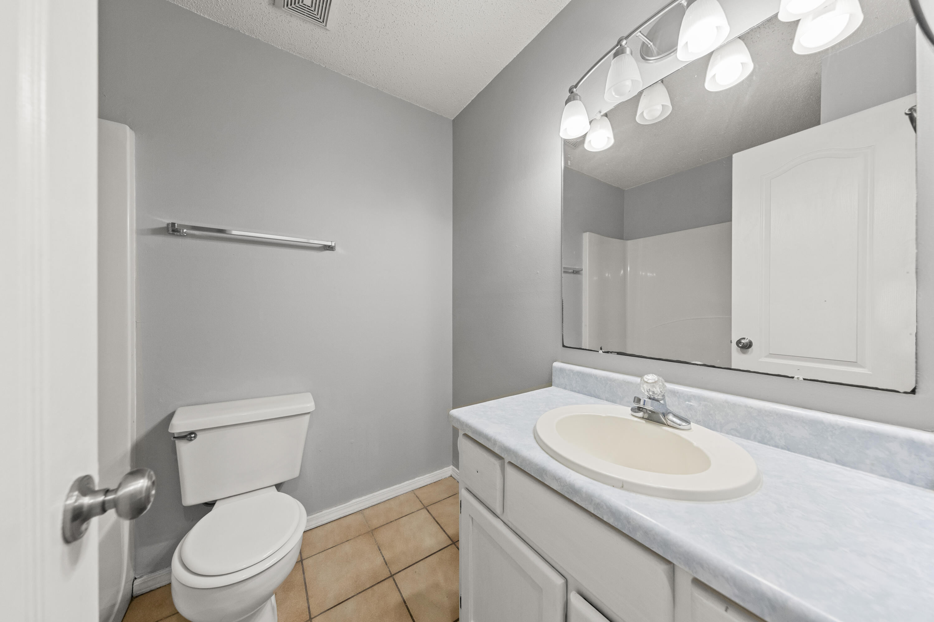 CARDINAL ESTATES - Residential Lease