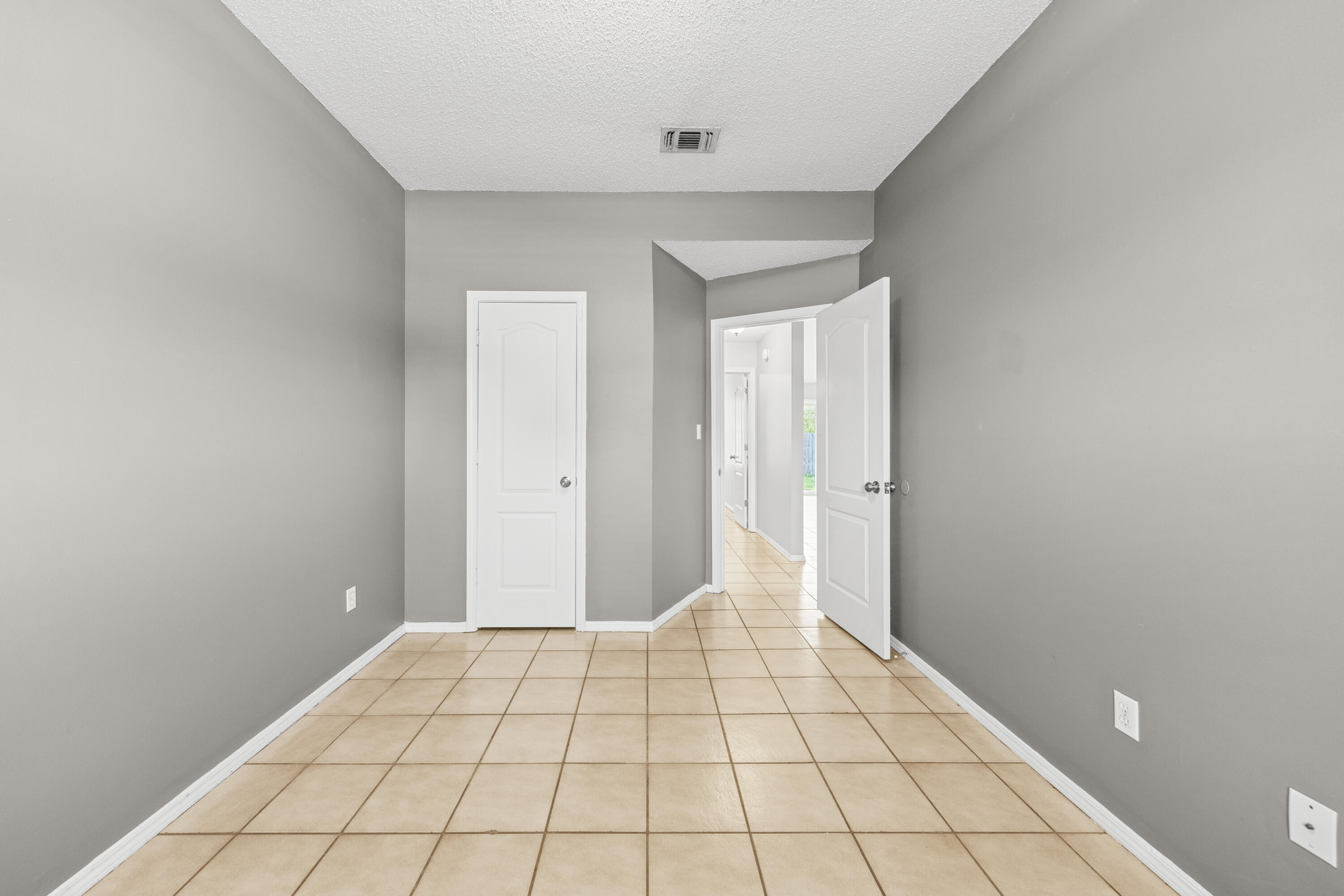 CARDINAL ESTATES - Residential Lease