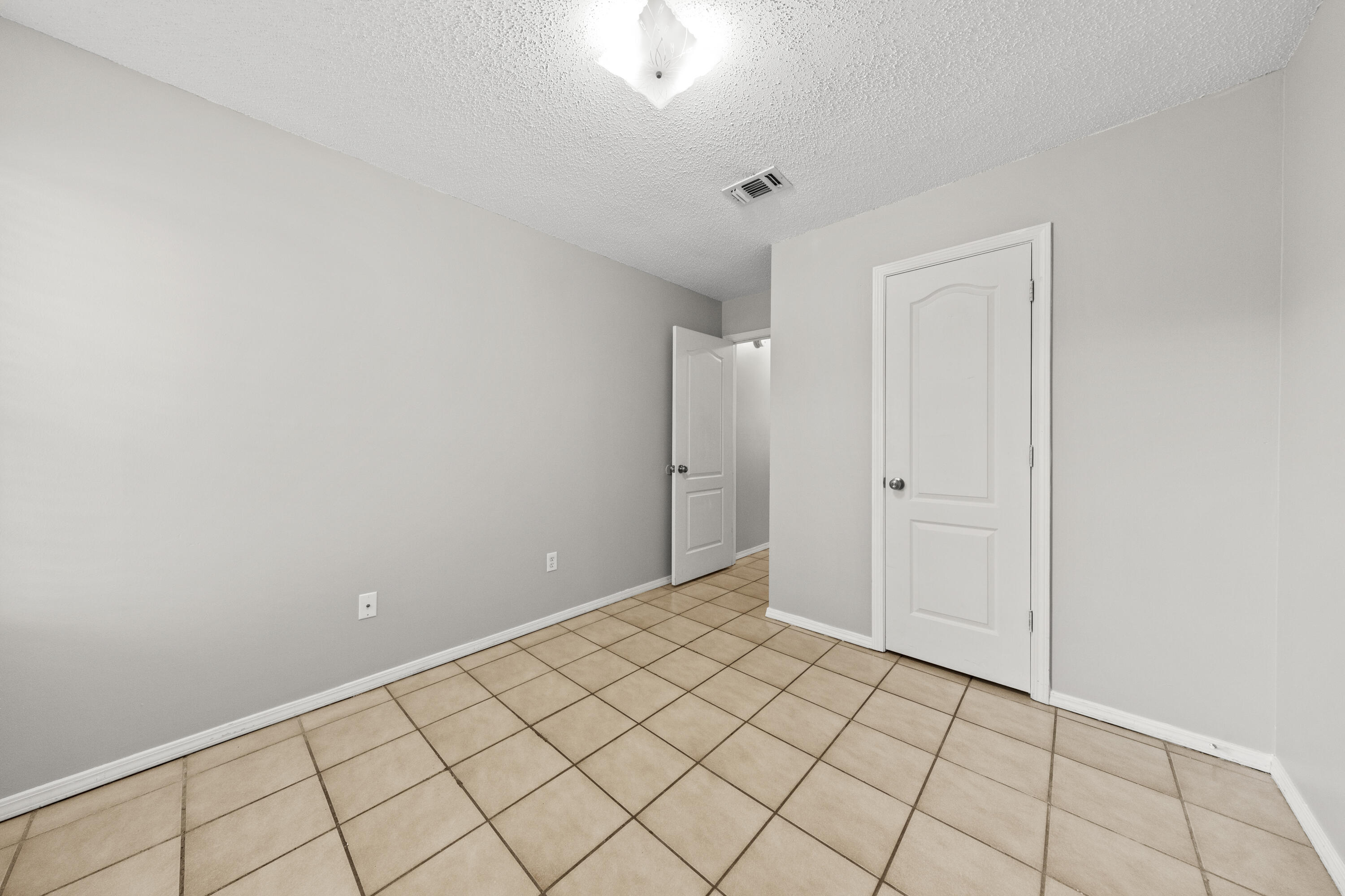 CARDINAL ESTATES - Residential Lease