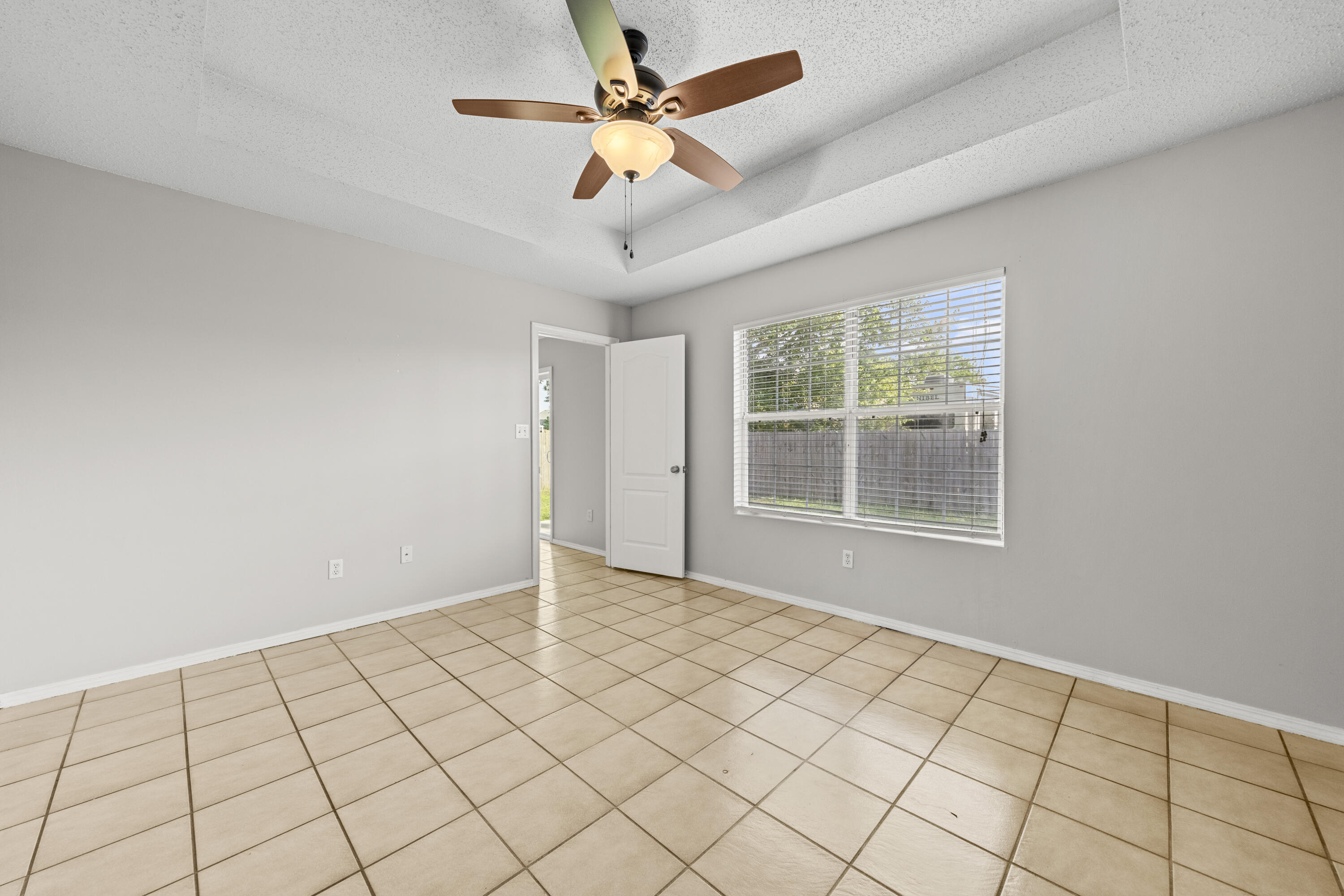 CARDINAL ESTATES - Residential Lease