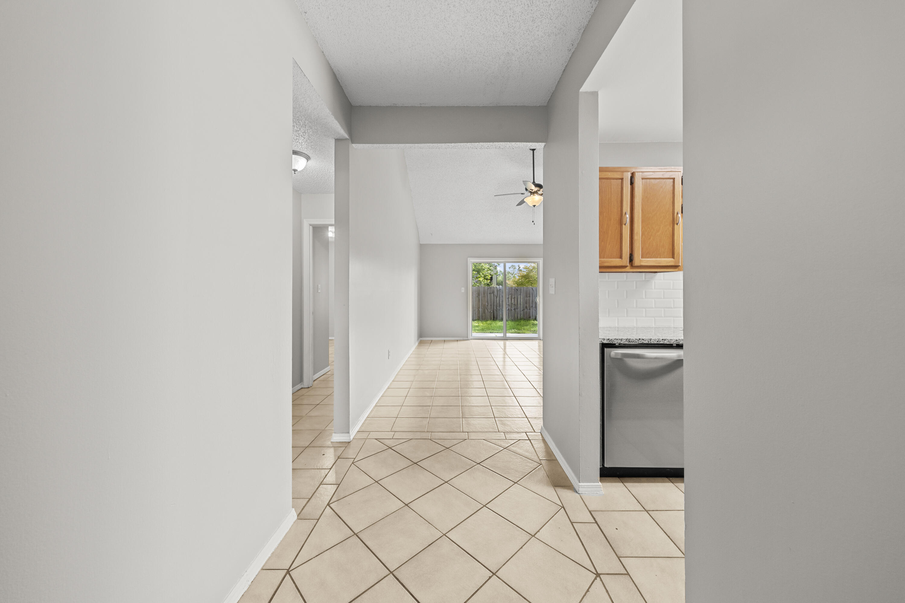 CARDINAL ESTATES - Residential Lease