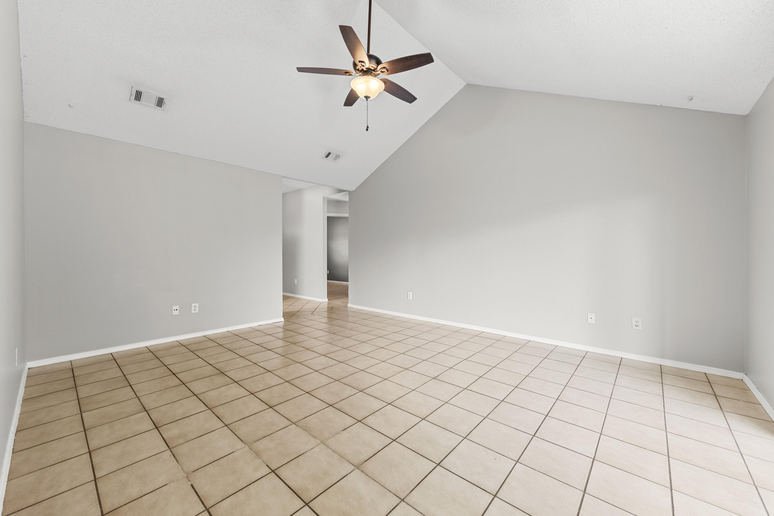 CARDINAL ESTATES - Residential Lease