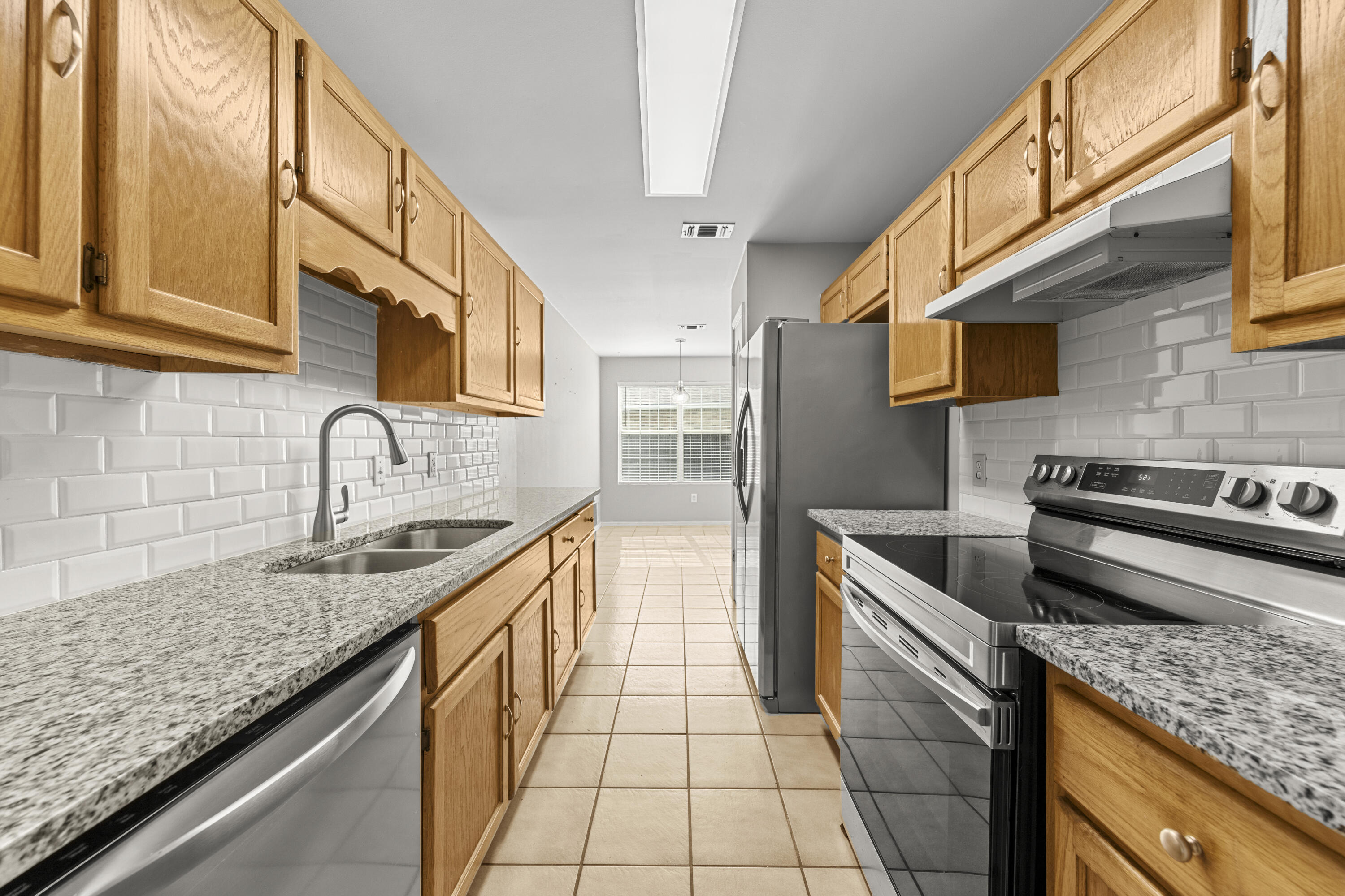 CARDINAL ESTATES - Residential Lease