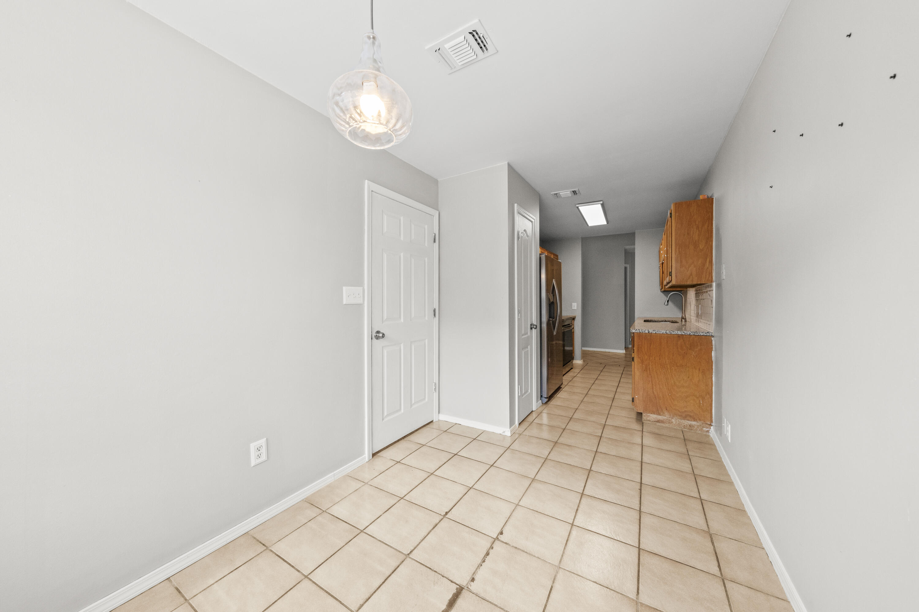 CARDINAL ESTATES - Residential Lease