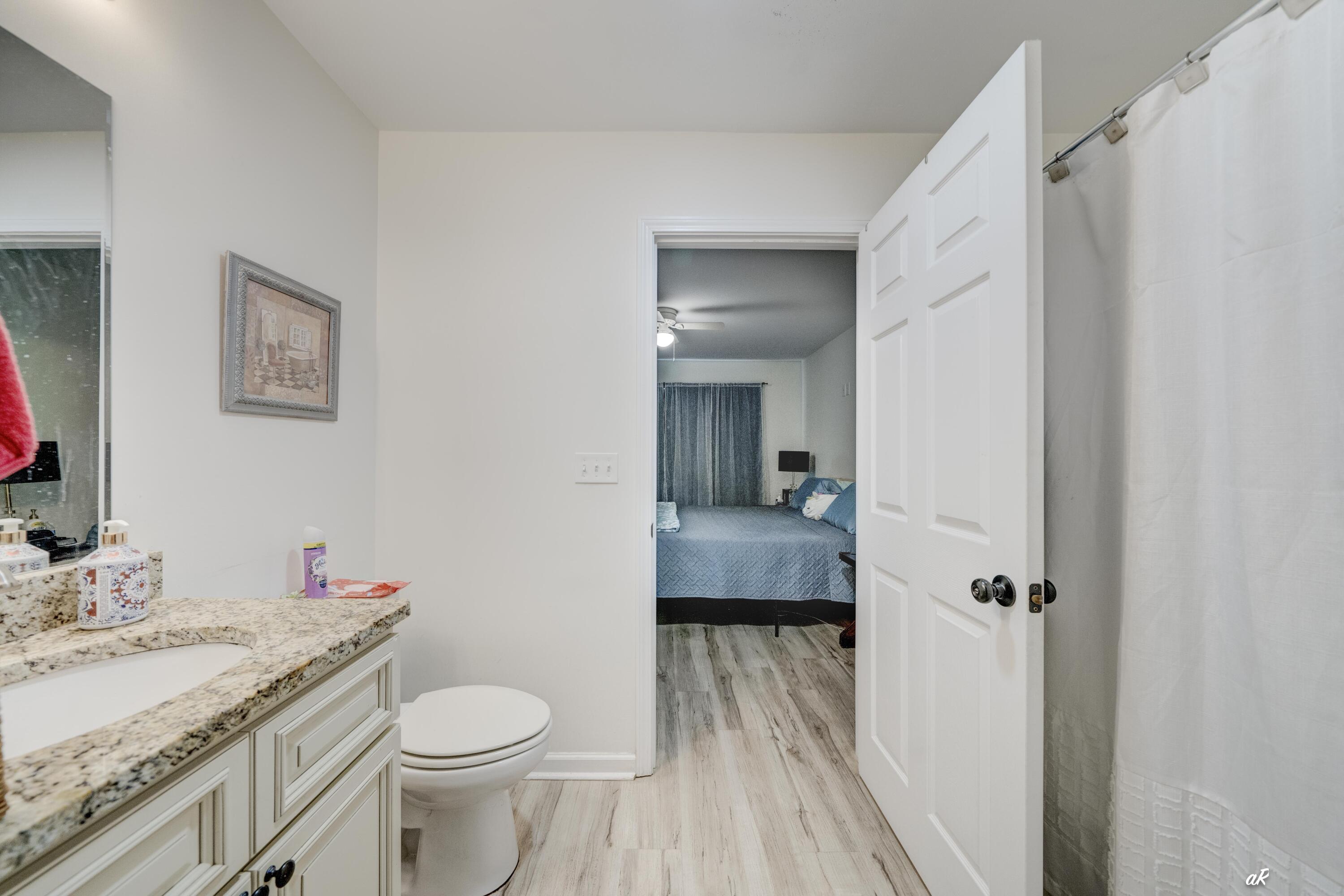 NORTH LAGOON OAKS - Residential