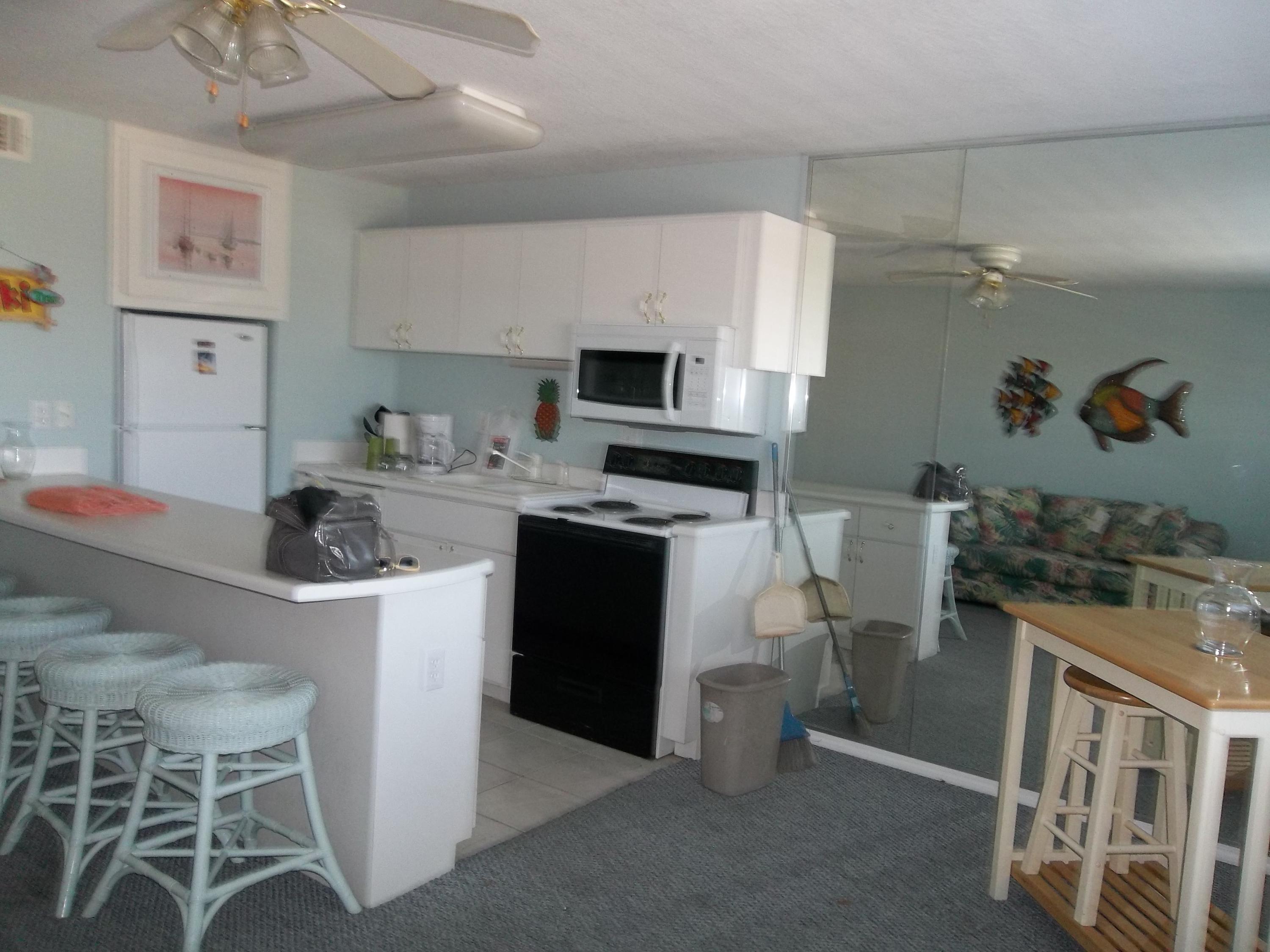 TROPICAL ISLE CONDO - Residential
